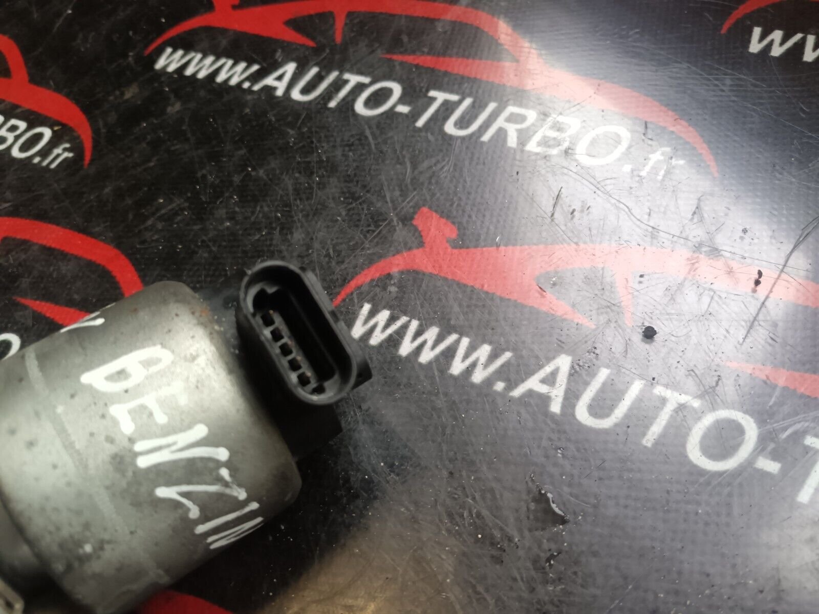 VANNE EGR PEUGEOT 307cc 2.0 ESSENCE REFERENCE: 97097