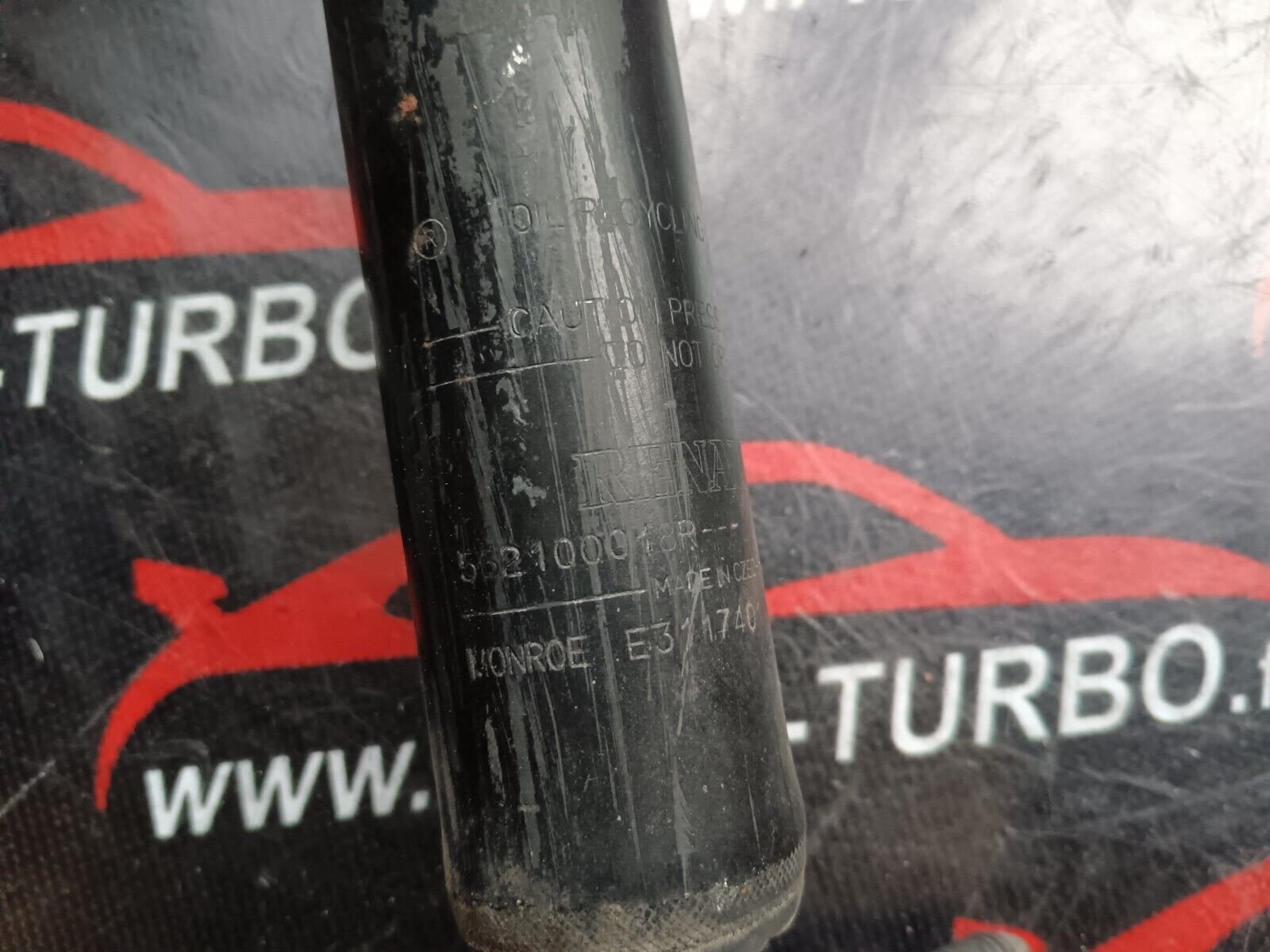 AMORTISSEUR ARRIERE DROITE RENAULT MEGANE SCENIC 3 562100018R