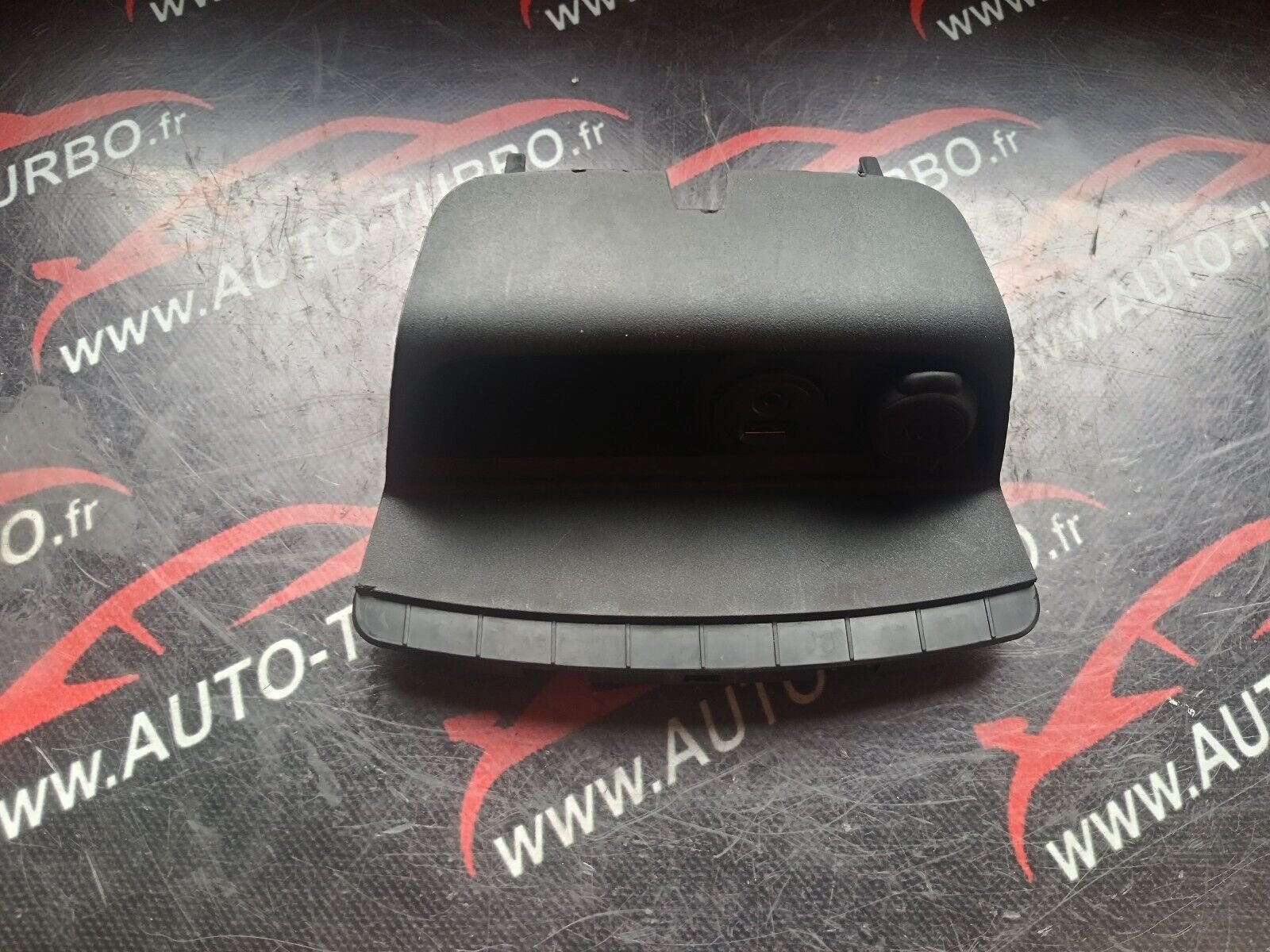 ALLUME CIGARE USB AUX 2008 1.6HDI 110CH REFERENCE: 9674655277