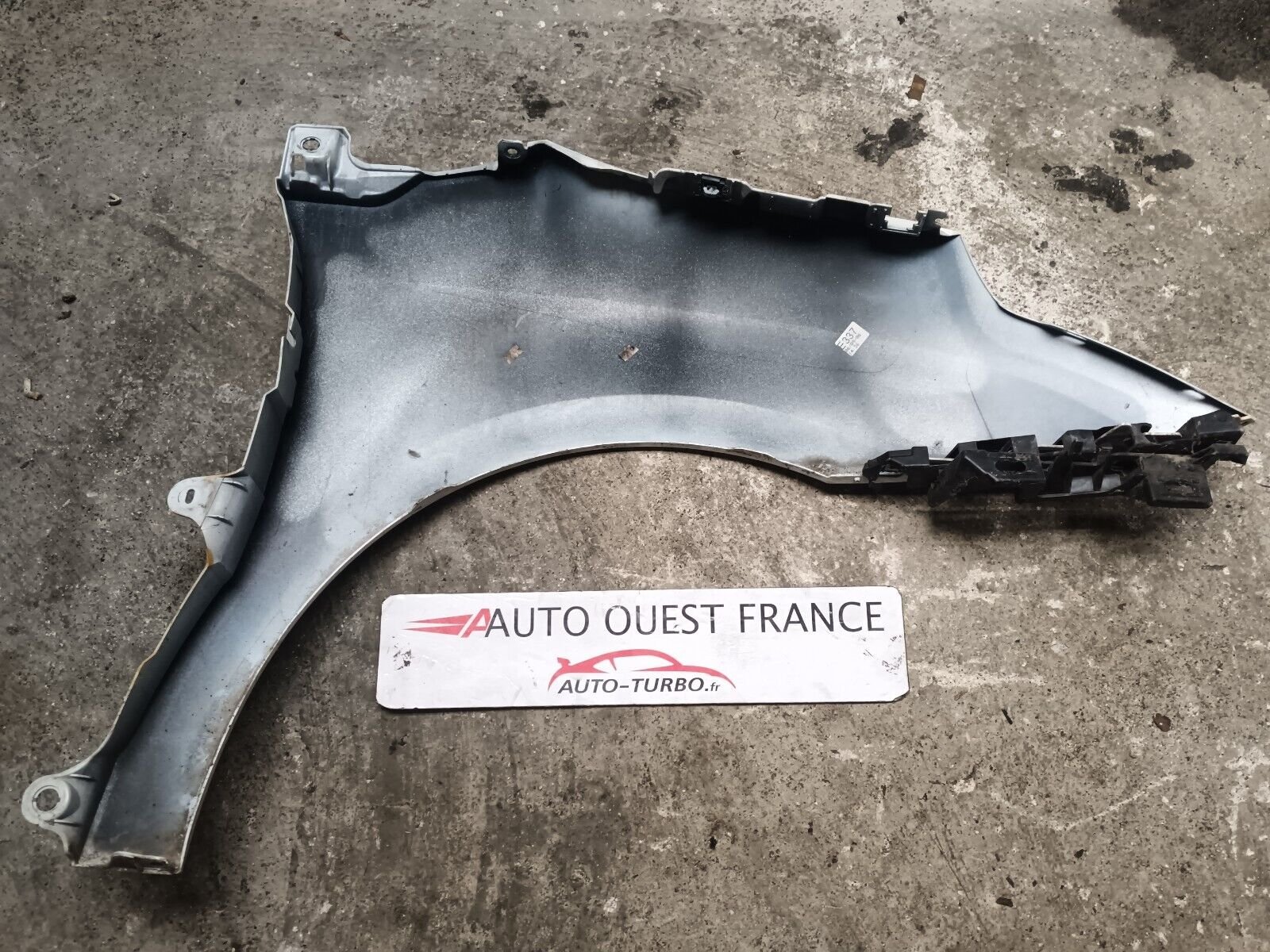 AILE AVANT GAUCHE CITROEN C4 REFERENCE: 69409831