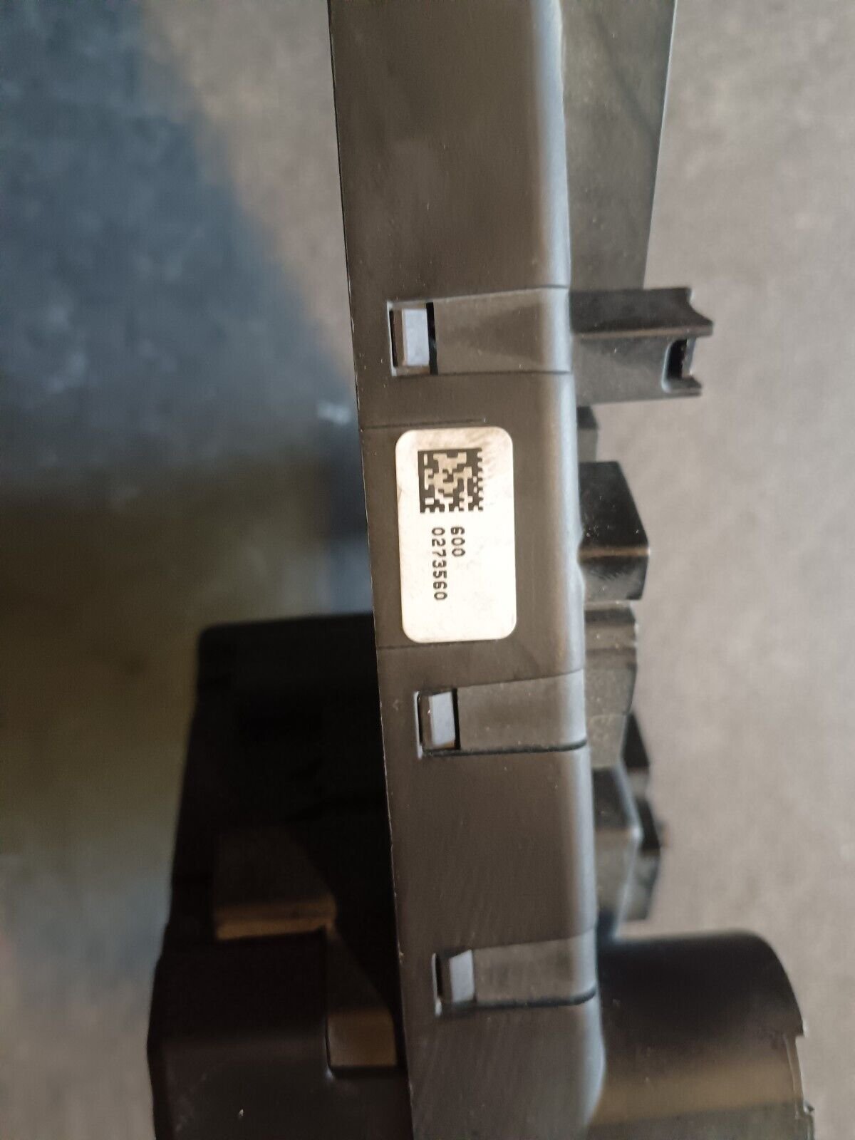 BOITE A FUSIBLE BMW 525D E60 REFERENCE: 690661901