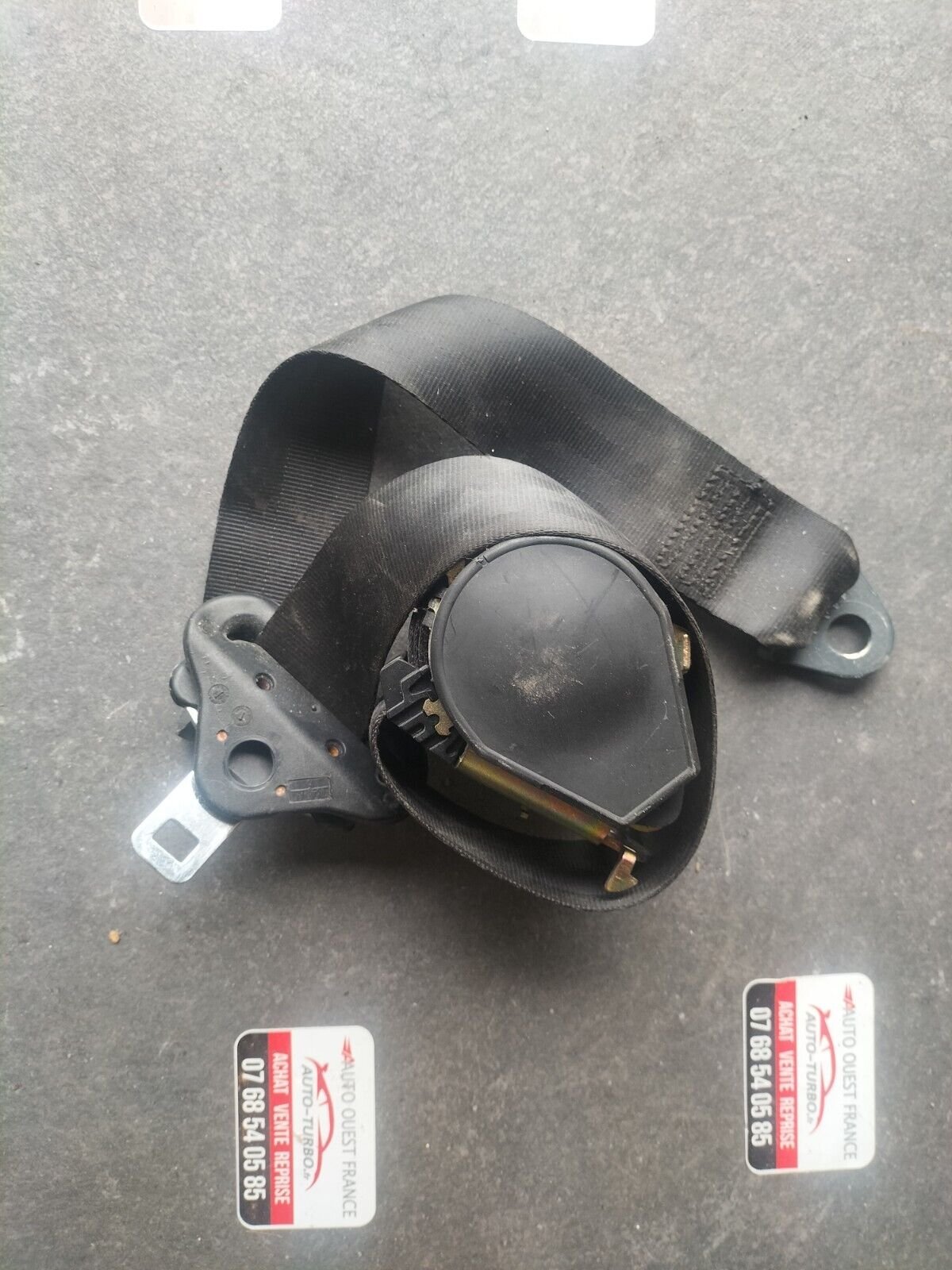 CEINTURE DE SECURITE ARRIERE GAUCHE PEUGEOT 207. REF 96498076XX