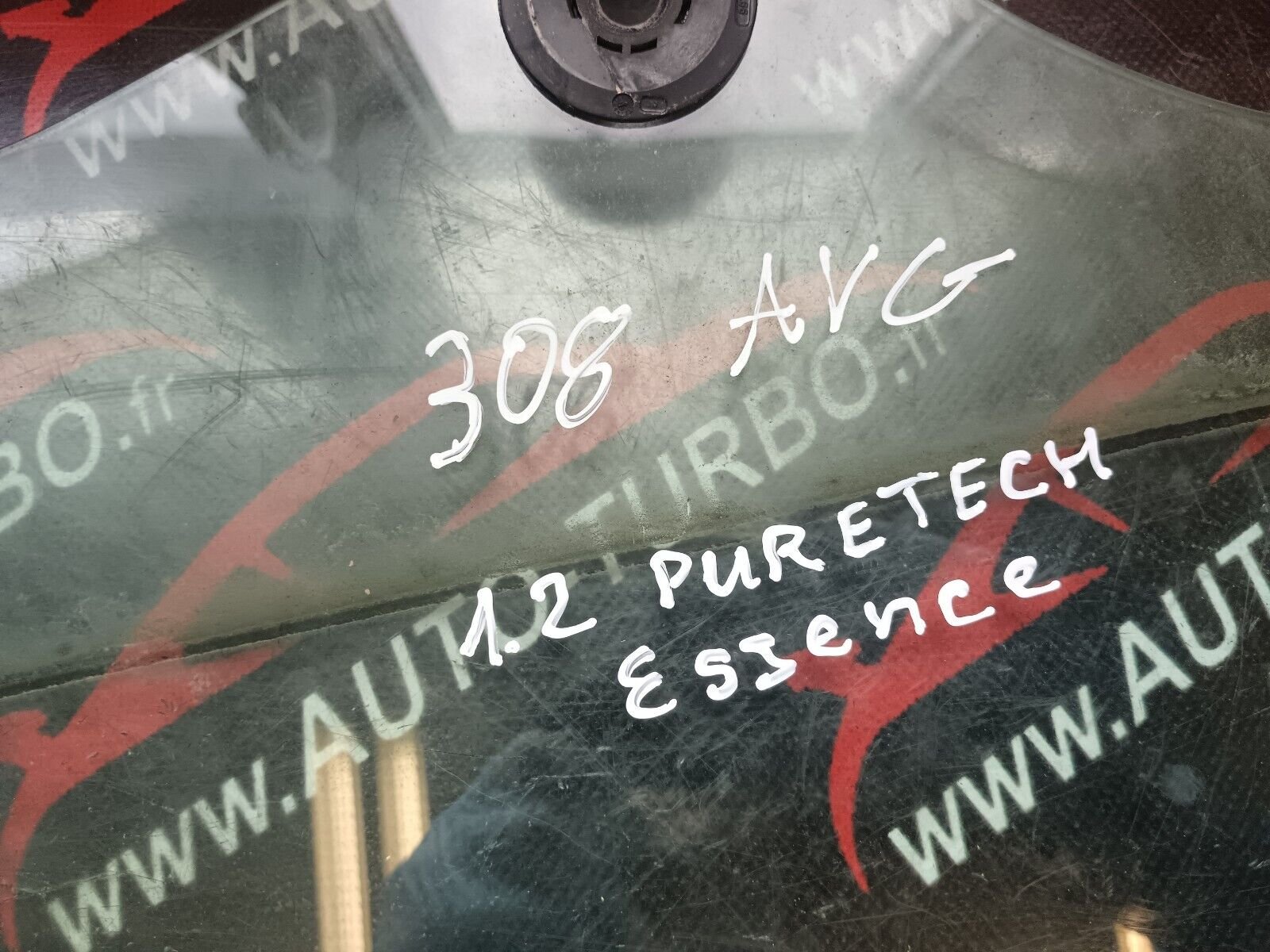 VITRE AVANT GAUCHE PEUGEOT 308 PHASE 2