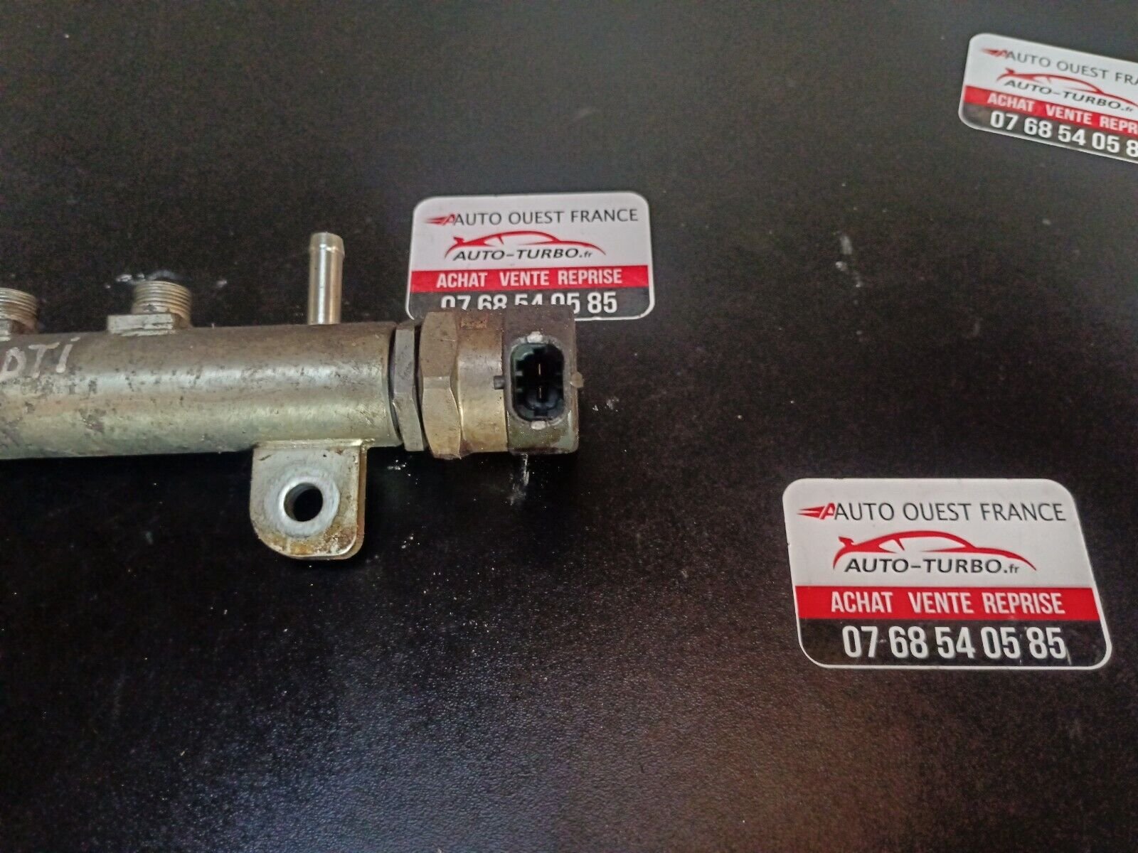 RAMPE INJECTION OPEL 1.9CDTI REFERENCE: 55200266