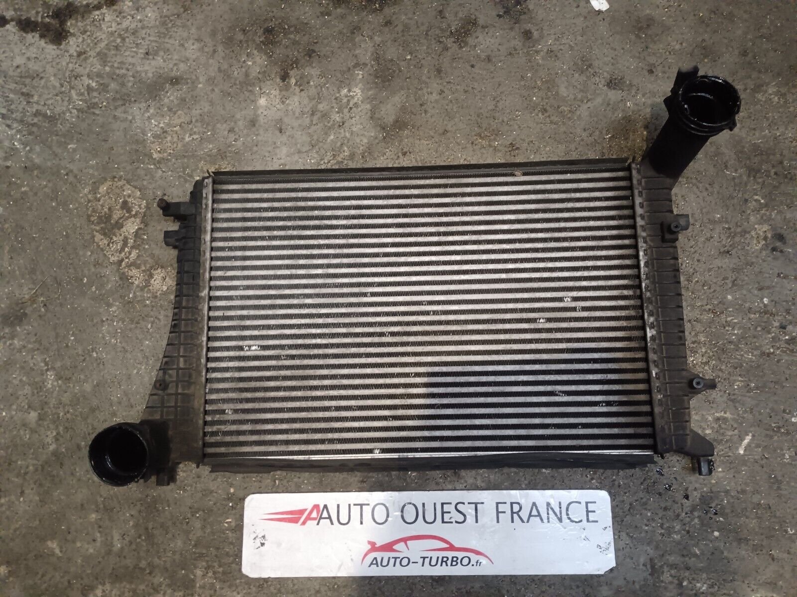 RADIATEUR INTERCOOLER ECHANGEUR D'AIR VOLKSWAGEN GOLF V 1.9 REFERENCE: 1K0145803