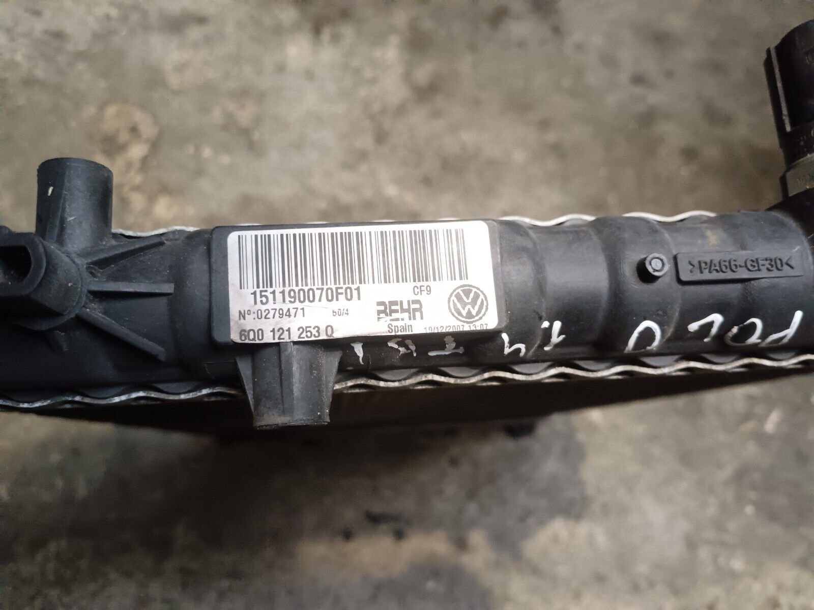 RADIATEUR EAU VOLKSWAGEN POLO IV 1.4TDI REFERENCE: 6Q0121253