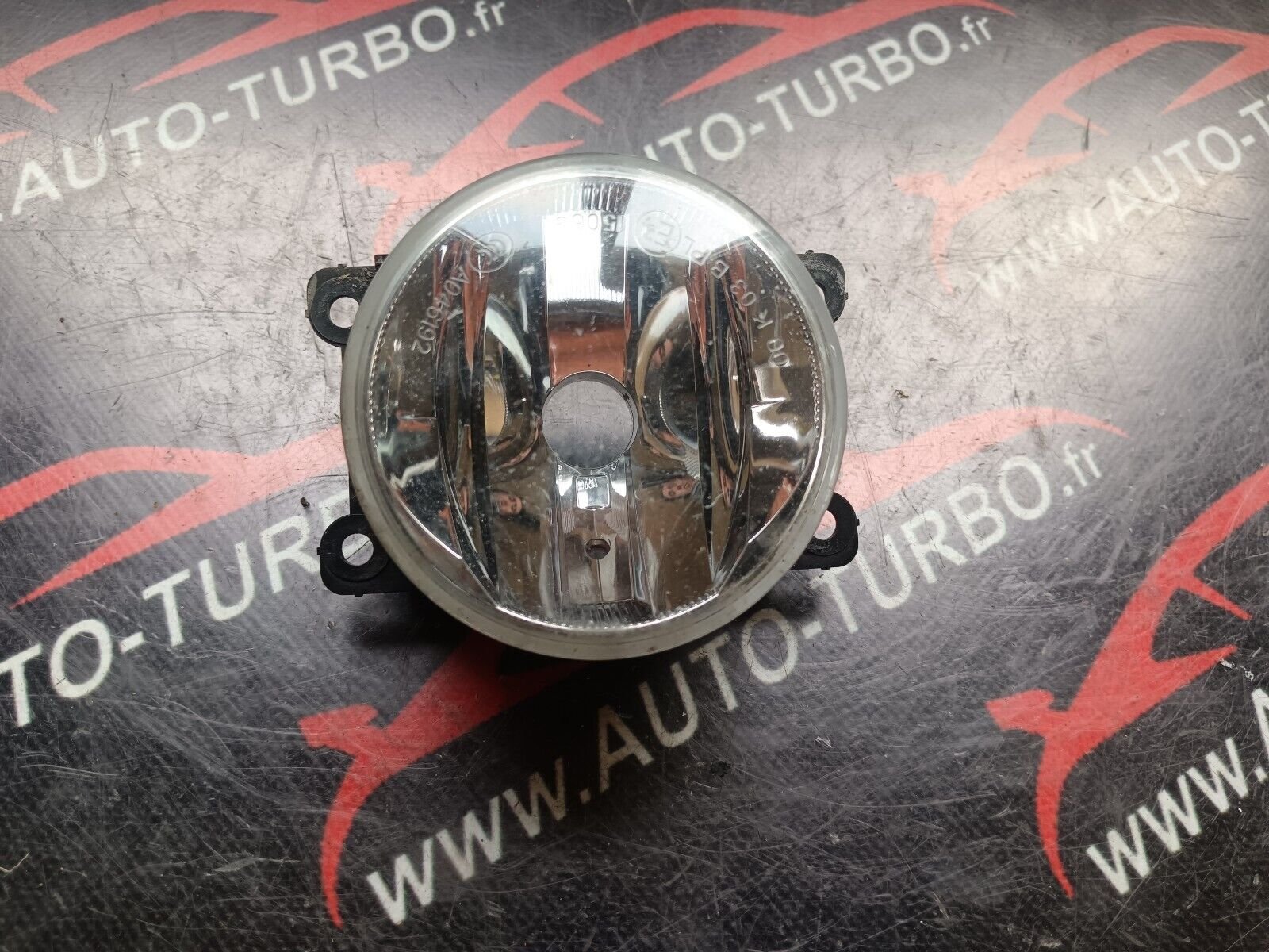 ANTI BROUILLARD GAUCHE PSA PEUGEOT 2008 1.6HDI 110CH REFERENCE: