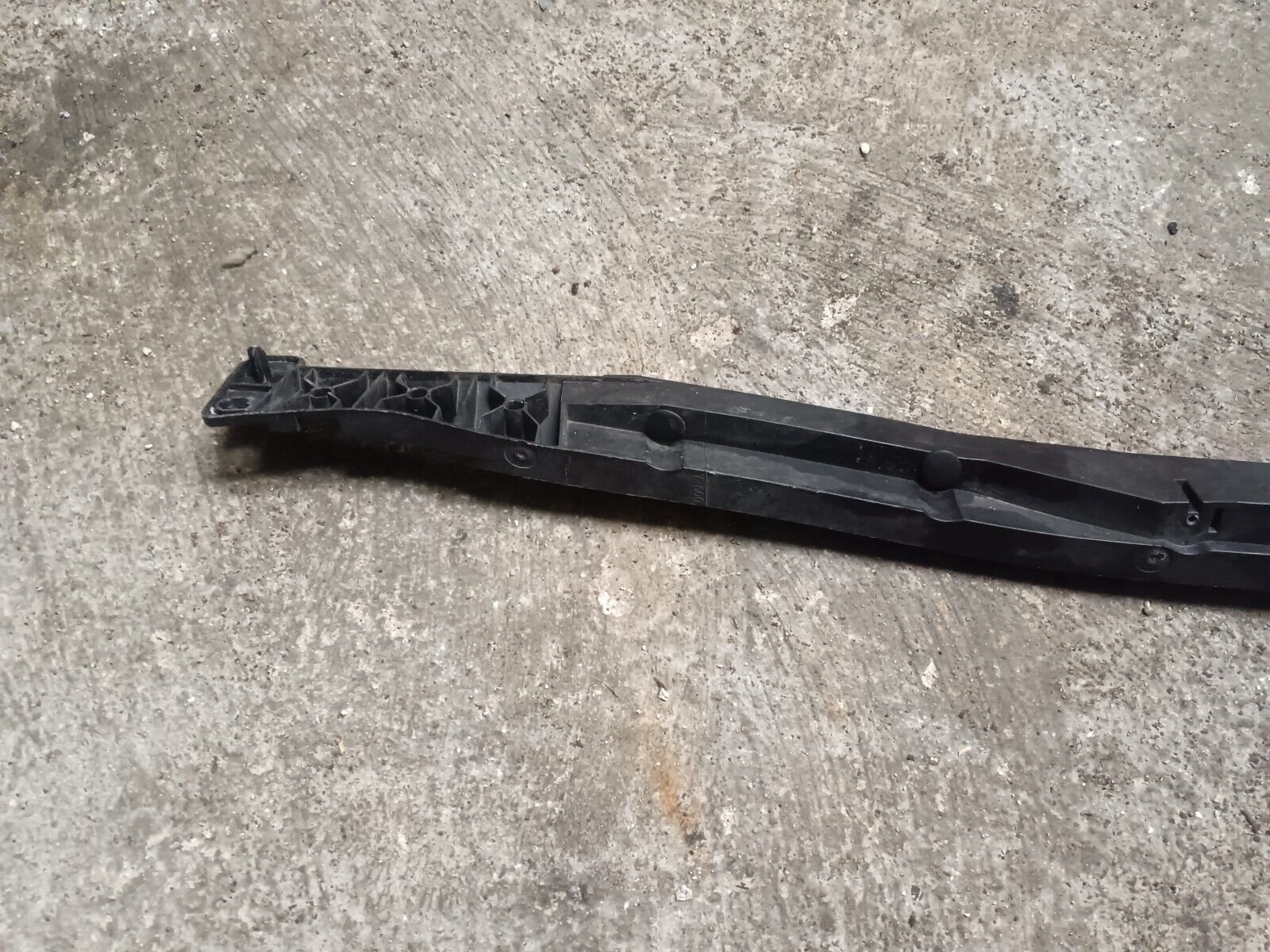 TABLIER BARE DE PARE-BRISE CITROEN C4 REFERENCE: 9658376180