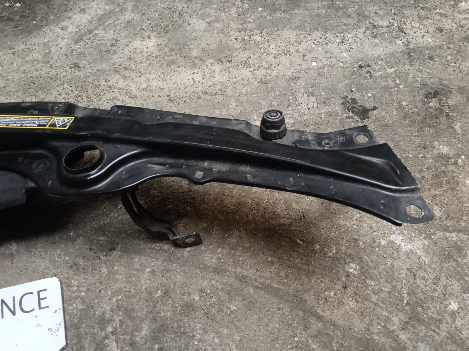 TRAVERSE SUPERIEURE ALFA ROMEO 159 REFERENCE: 60697210