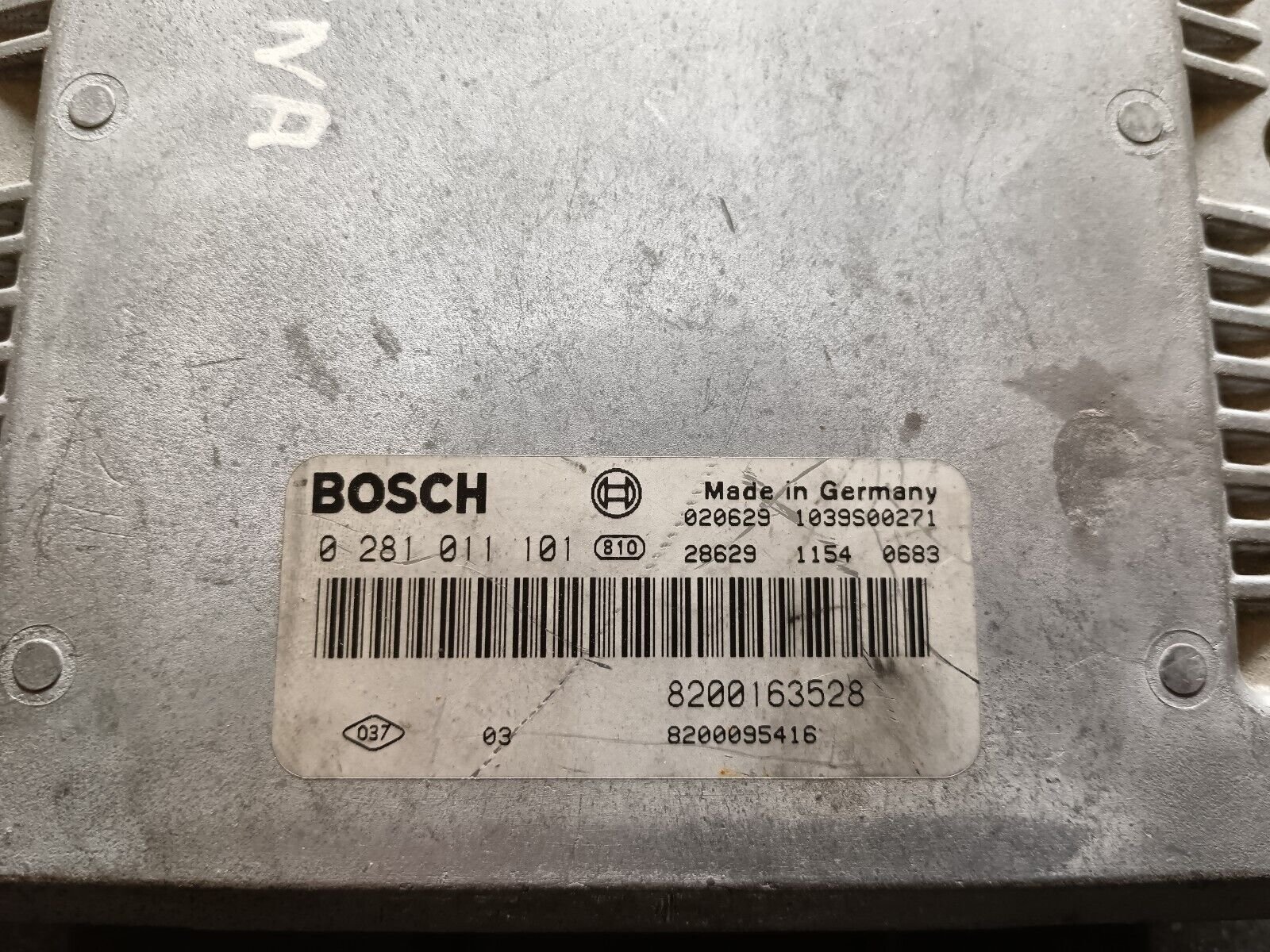 CALCULATEUR ECU RENAULT LAGUNA 1.9DCI REFERENCE: 8200163528