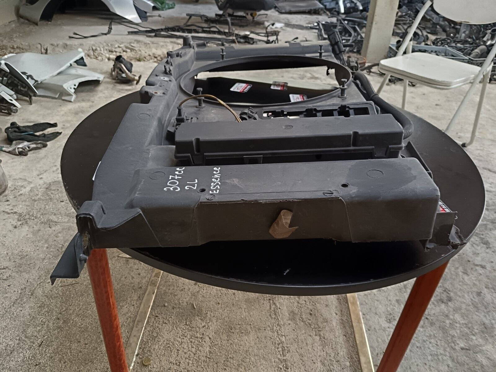 SUPPORT VENTILATEUR  PEUGEOT 307cc 2.0L ESSENCE REFERENCE: 9634009380