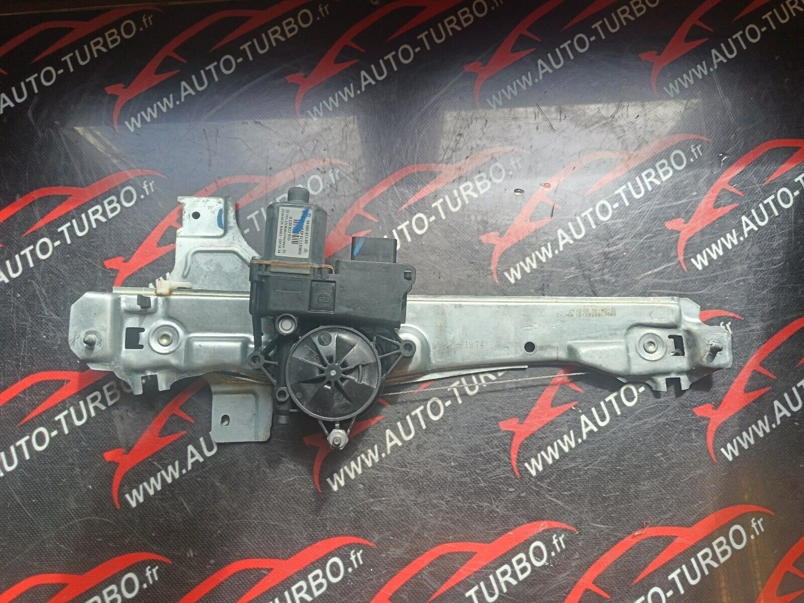 MECHANISME + MOTEUR LEVE VITRE ARD PEUGEOT 2008 REFERENCE: 9806082180