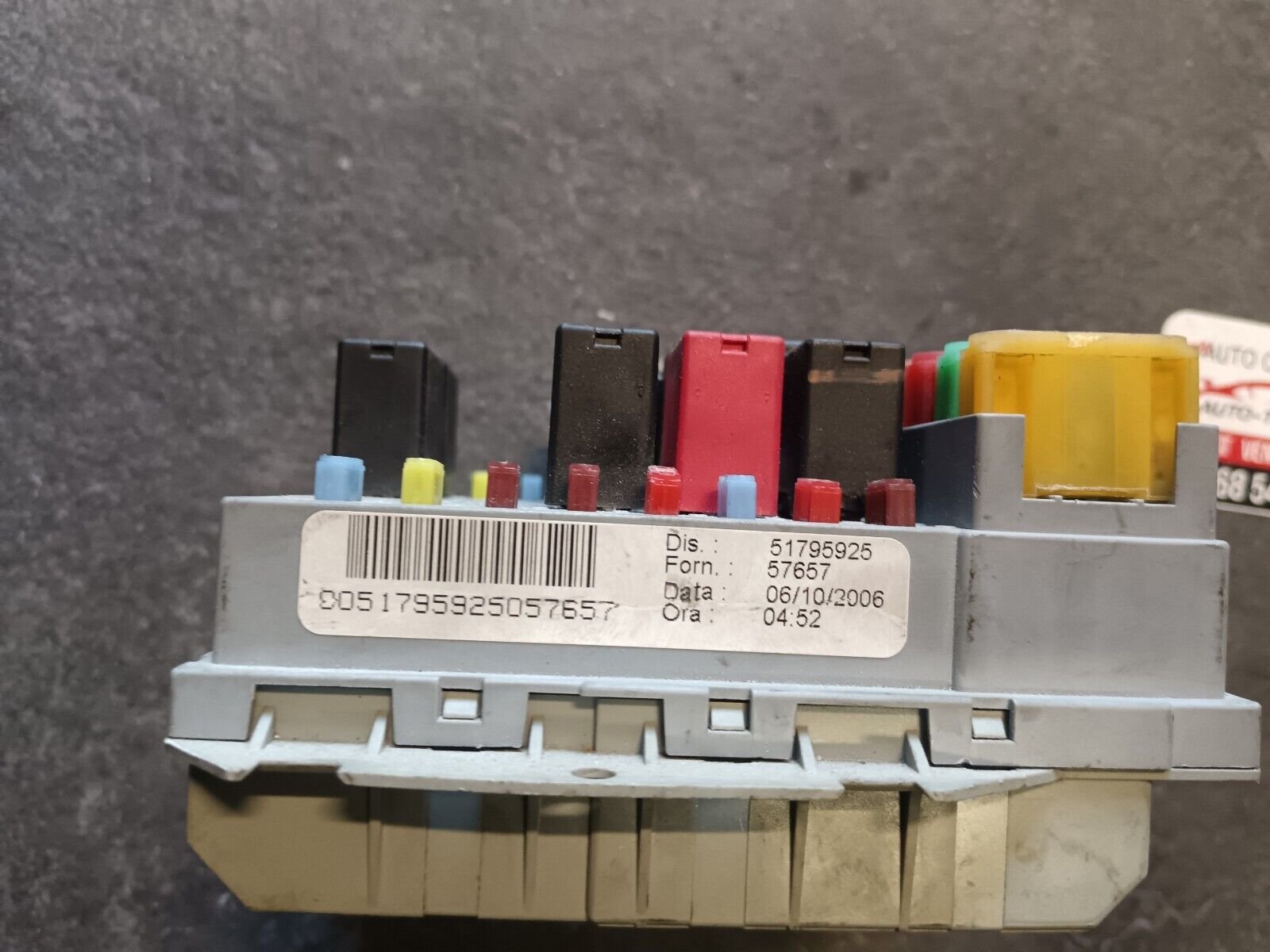 PLATINE FUSIBLE AVANT FIAT REFERENCE: 51795925