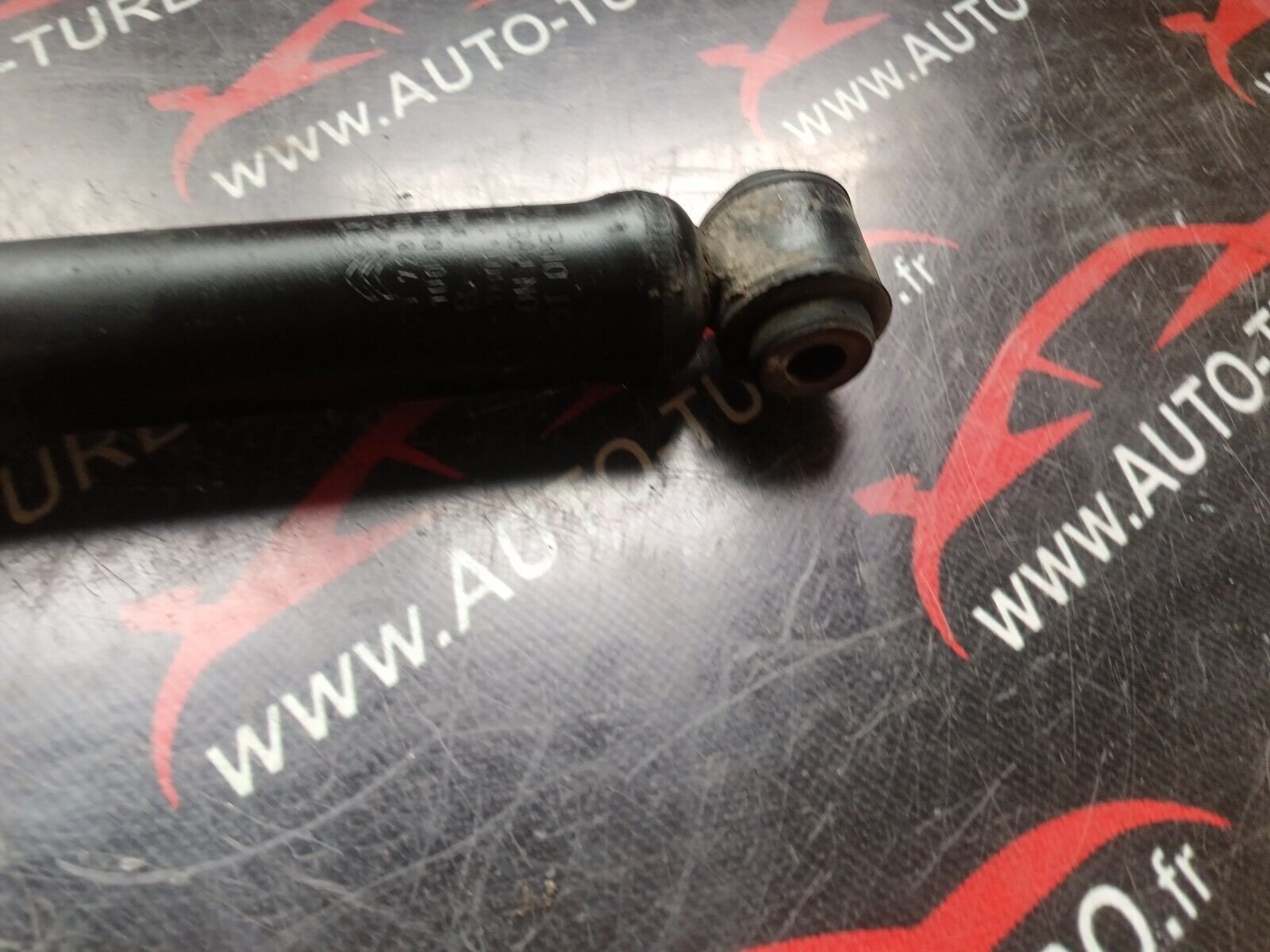 AMORTISSEUR ARRIERE GAUCHE PEUGEOT 2008 1.6HDI 110CH REFERENCE: 9677172880