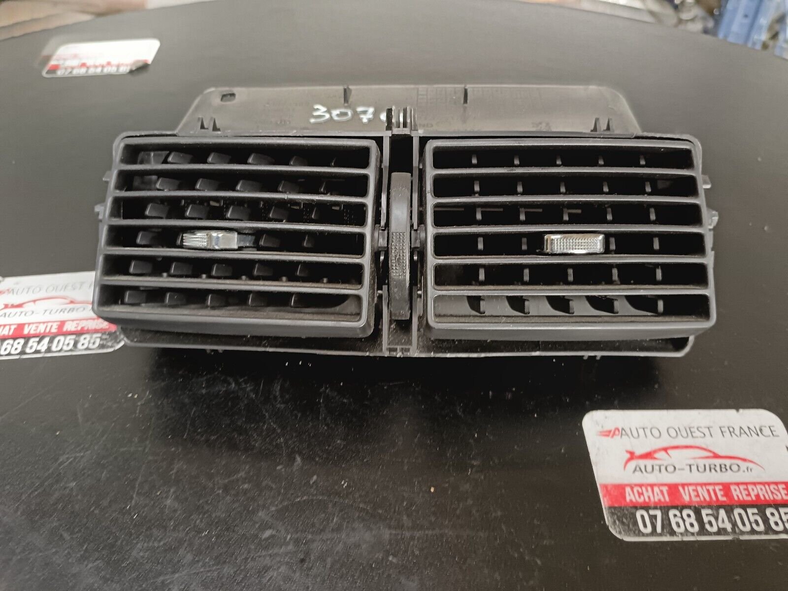 AERATEUR CENTRAL AVANT PEUGEOT 307cc 2.0L REFERENCE: 9634511177