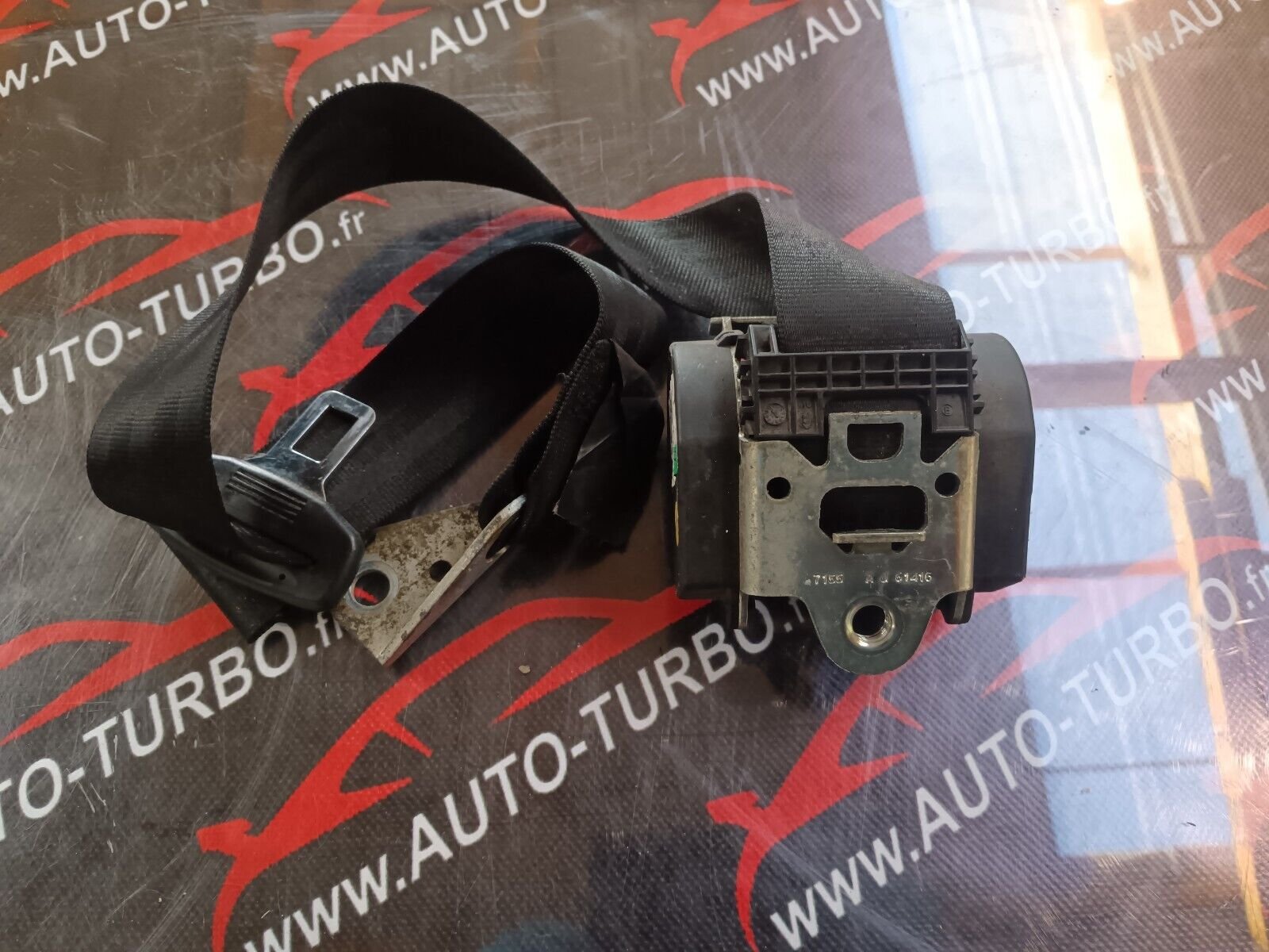 CEINTURE DE SECURITE ARRIERE DROIT VOLKSWAGEN GOLF V REFERENCE: 606471400
