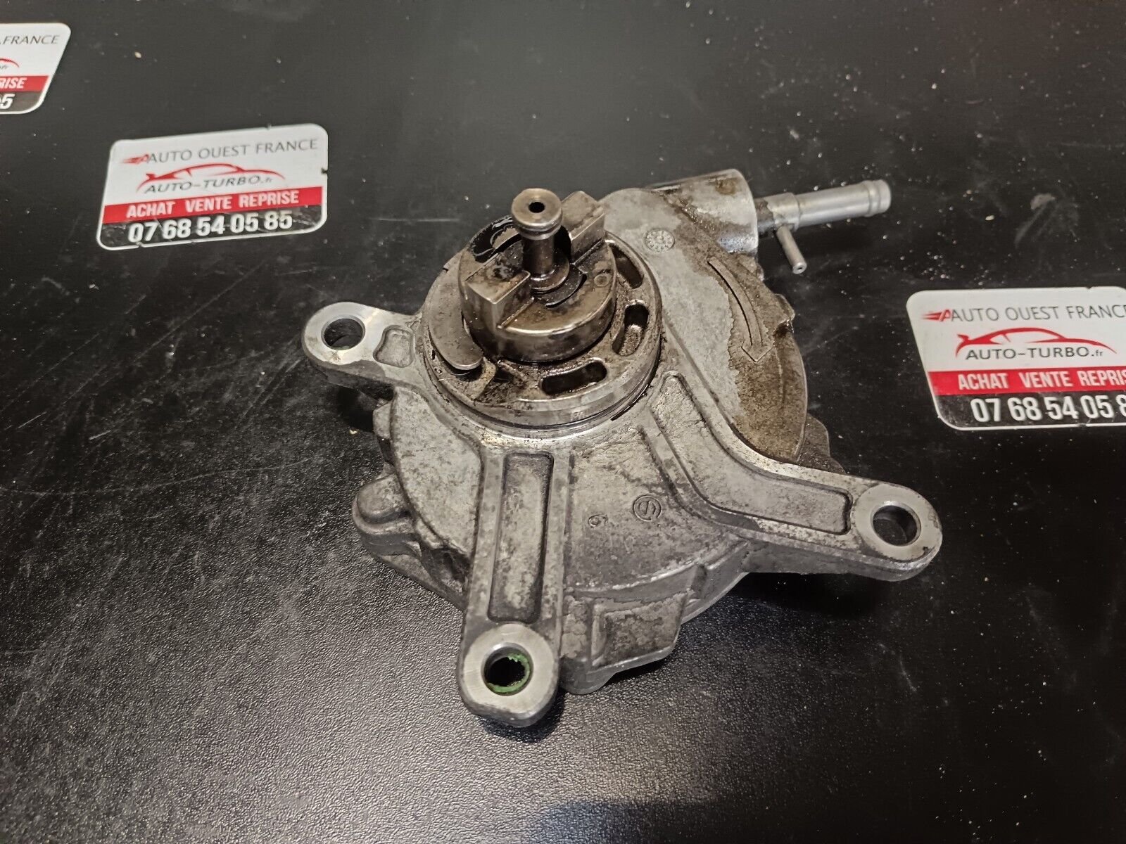 POMPE A VIDE FREINAGE TOYOTA RAV4 2.2 136CH REFERENCE: 29300-0R010