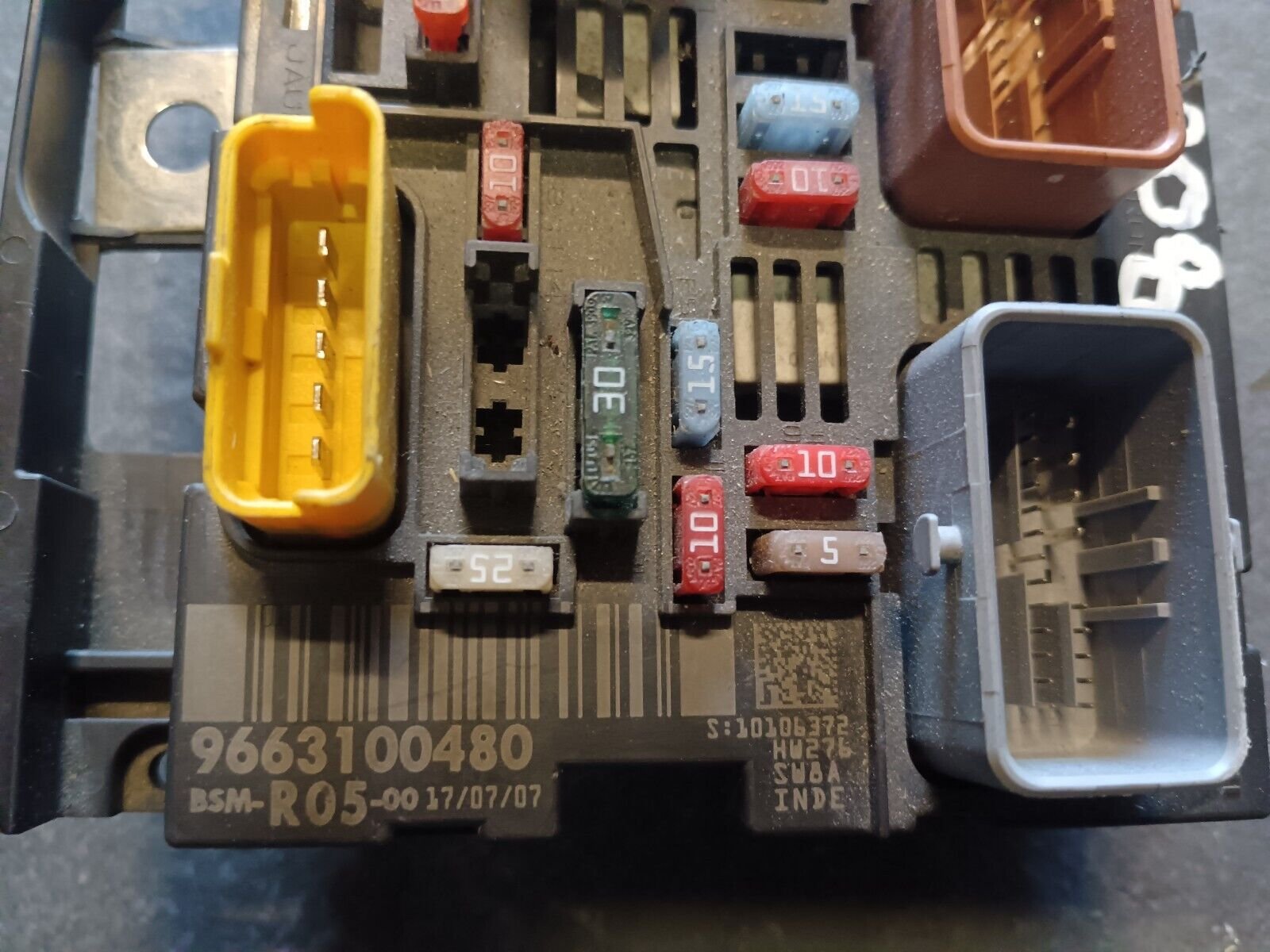 BOITE A FUSIBLE PEUGEOT 308 REFERENCE: 9663100480