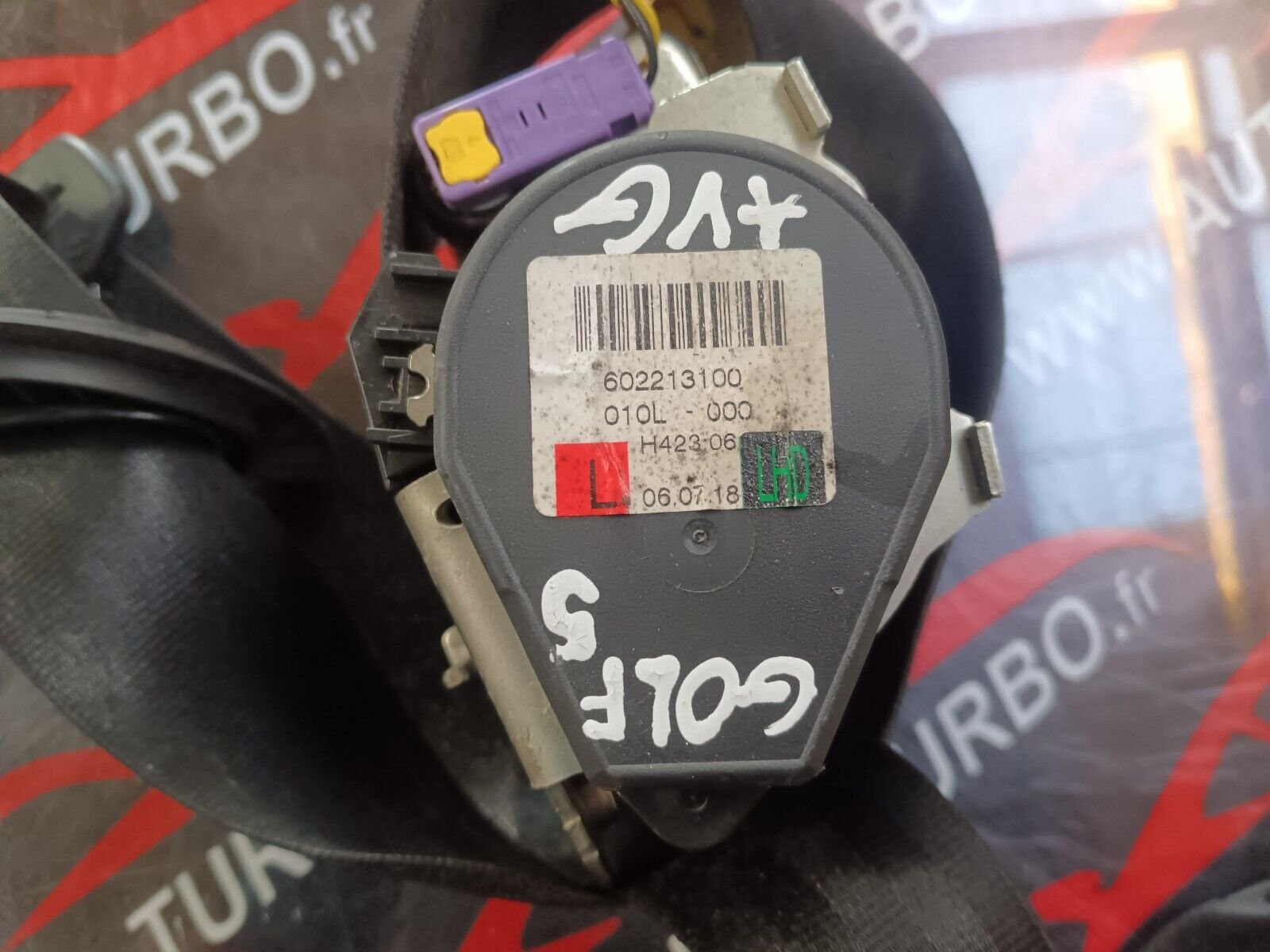 CEINTURE DE SECURITE AVANT GAUCHE VOLKSWAGEN GOLF V REFERENCE: 602213100