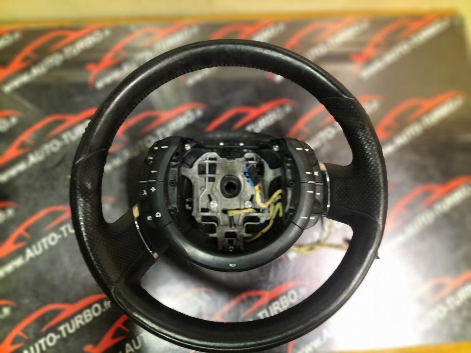 VOANT CUIR  CITROEN C4/C4 PICASSO EXCLUSIVE MULTIFONCTION 6096636