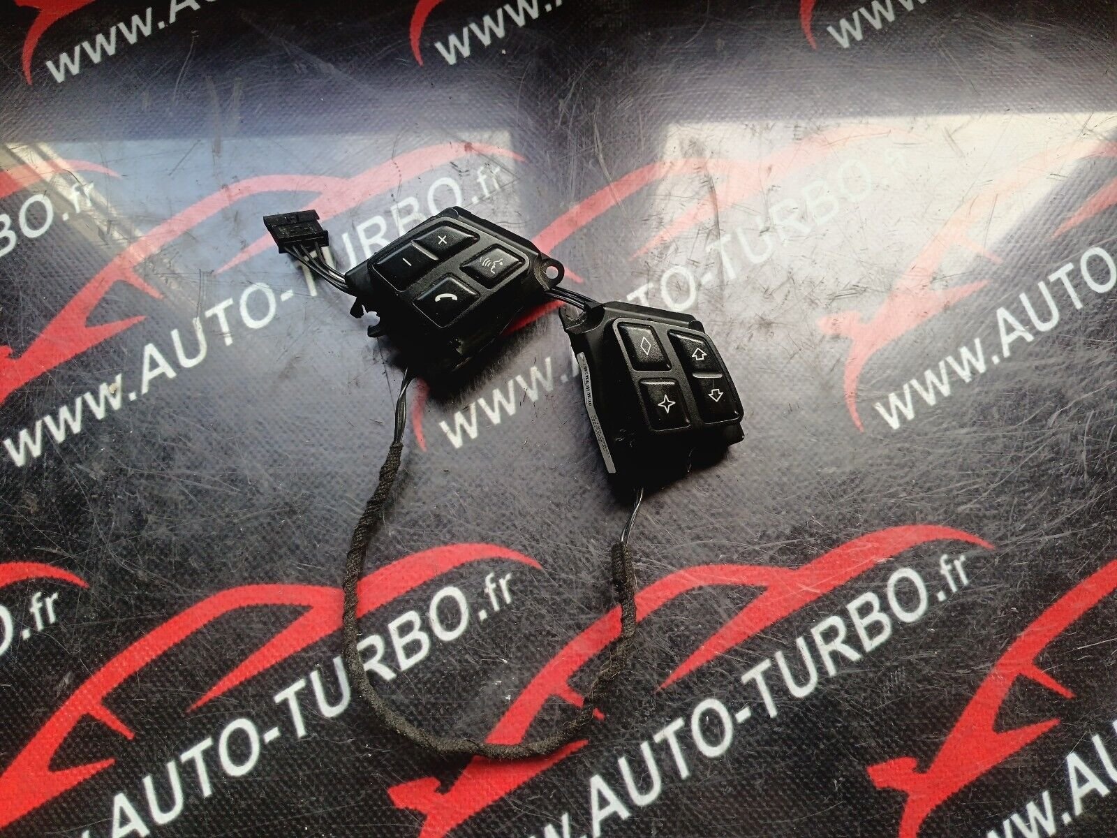 COMMANDE VOLANT MULTIFONCTION BMW SERIE 1, SERIE 3 REFERENCE: 912328901