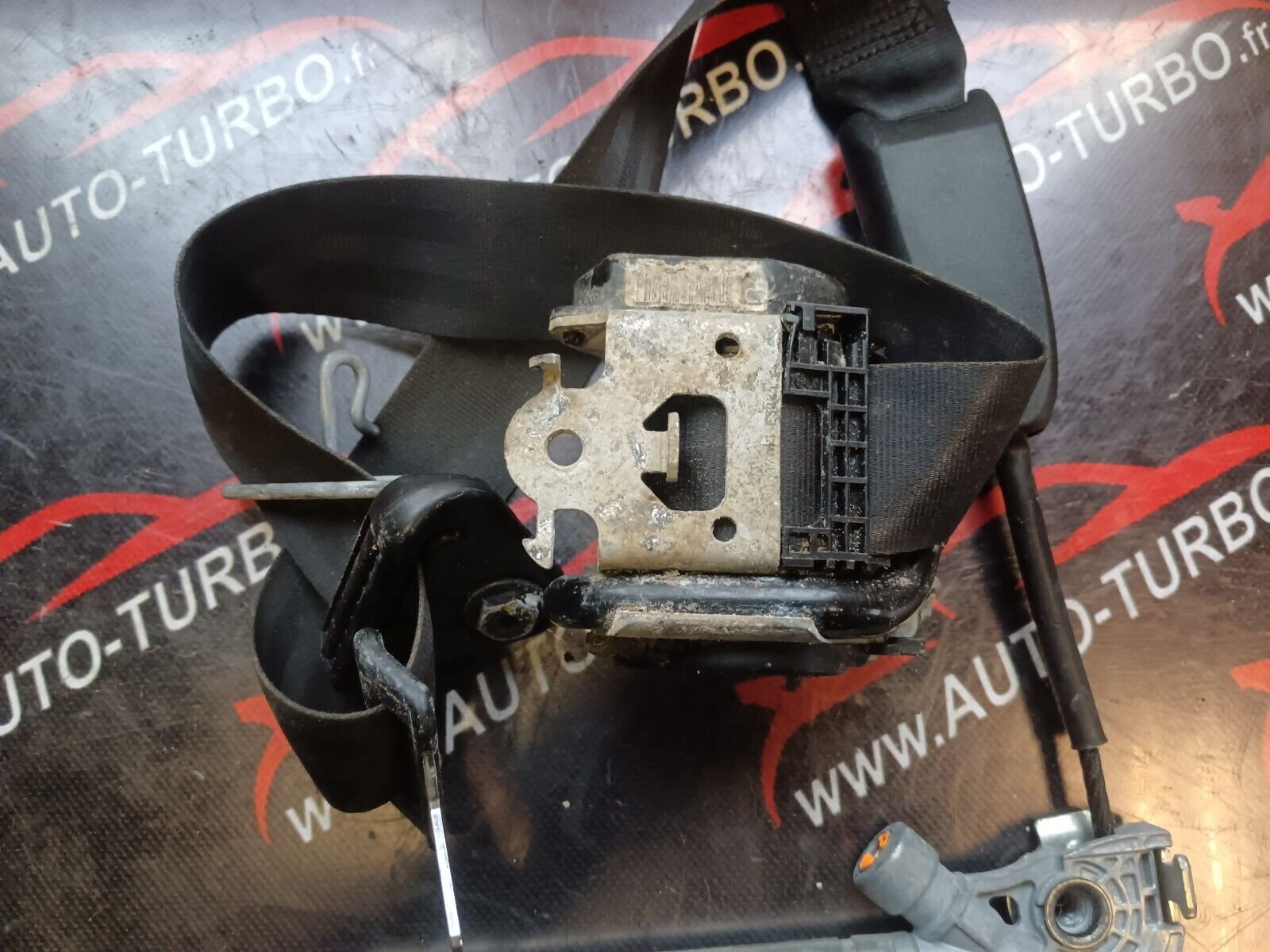 CEINTURE DE SECURIUTE AVANT GAUCHE  RENAULT SCENIC 3 REFERENCE: 5507746