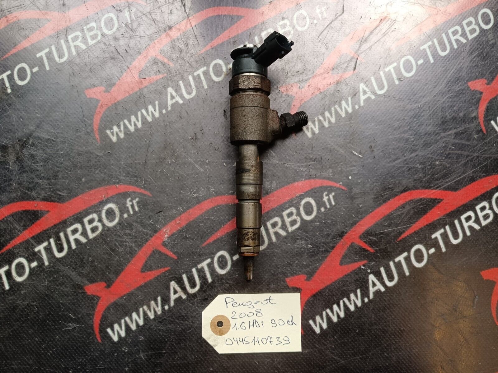 INJECTEUR PEUGEOT 2008 1.6eHDI 96CH REFERENCE: 0445110739