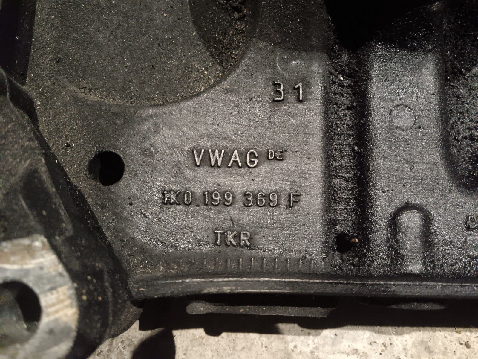 BERCEAU ESSIEU VOLKSWAGEN GOLF V REFERENCE: 1K0199369