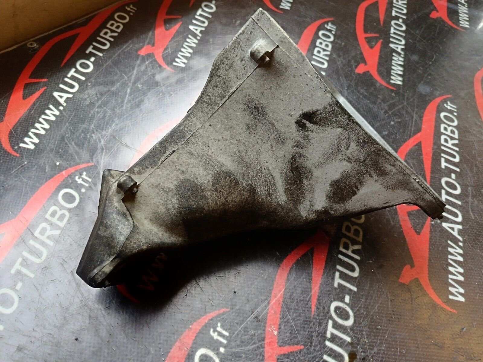 SUPPORT DE MOTEUR BMW SERIE 1 E87 120i REFERENCE: 6764574