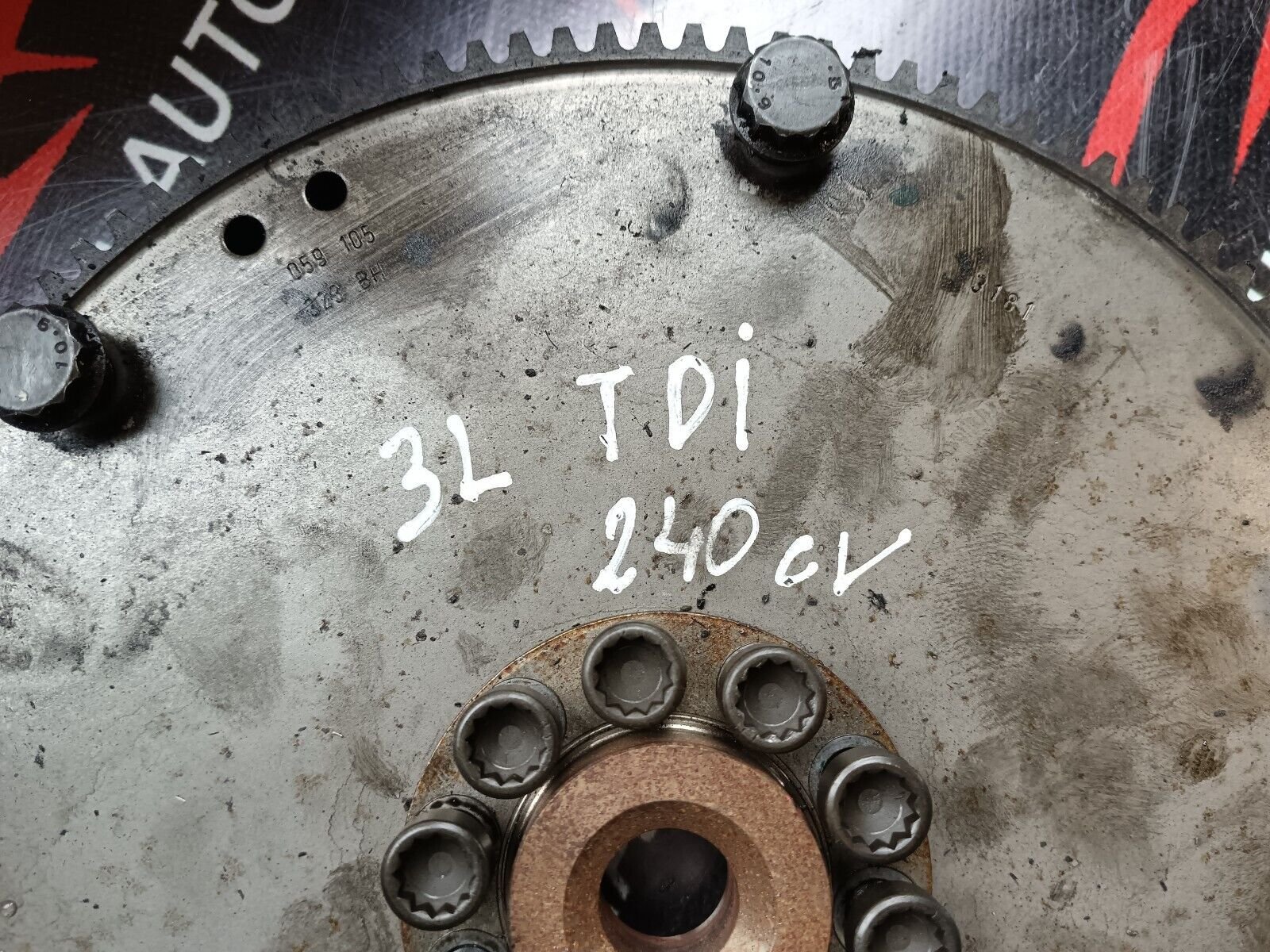 VOLANT MOTEUR AUDI A5 3.0TDI 245CH REFERENCE: 059105323