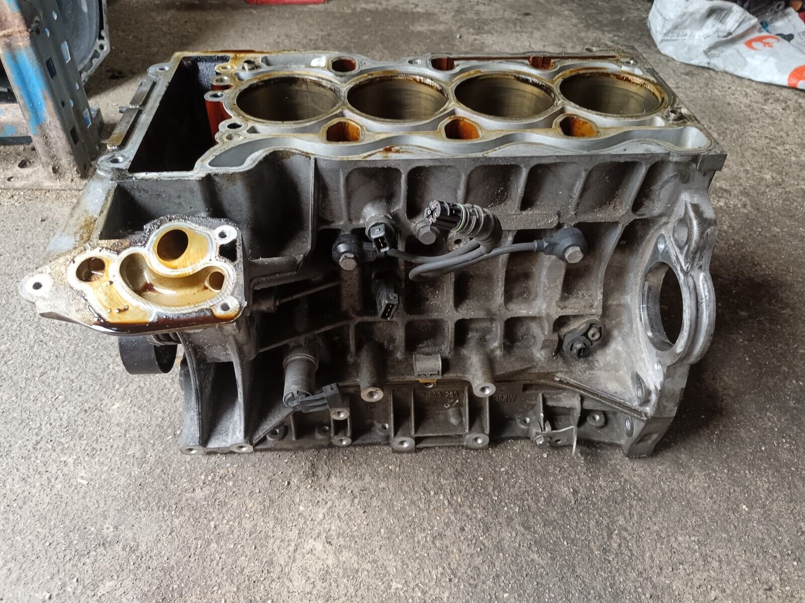 BLOC MOTEUR BMW SERIE 1 120i REFERENCE: 7558266