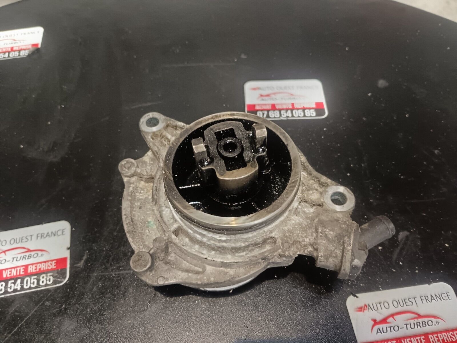 POMPE A VIDE FREINAGE BMW 525D E60 REFERENCE: 7558344