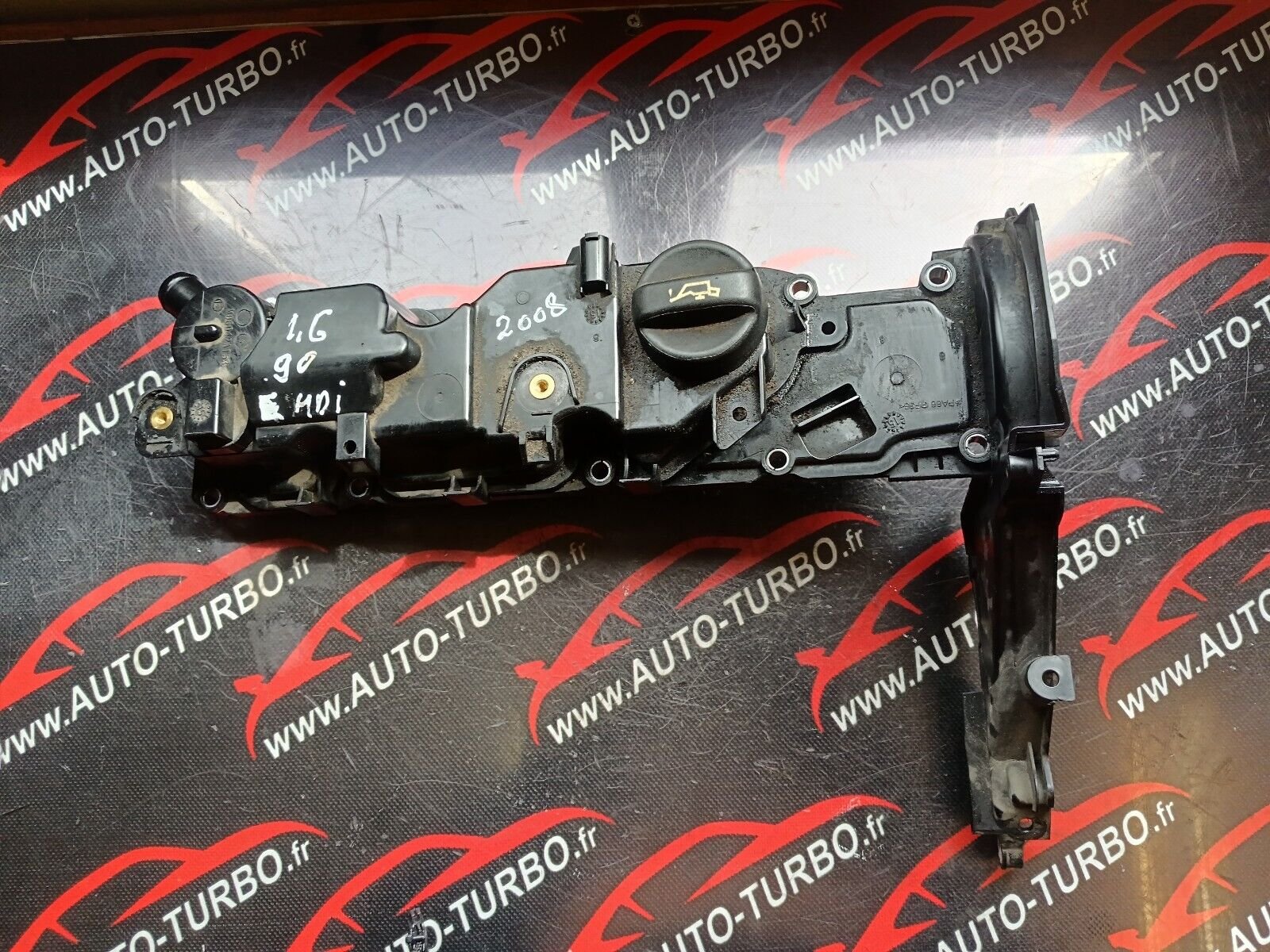 COUVRE CULASSE PEUGEOT 2008 1.6eHDI 96CH REFERENCE: M06042A190