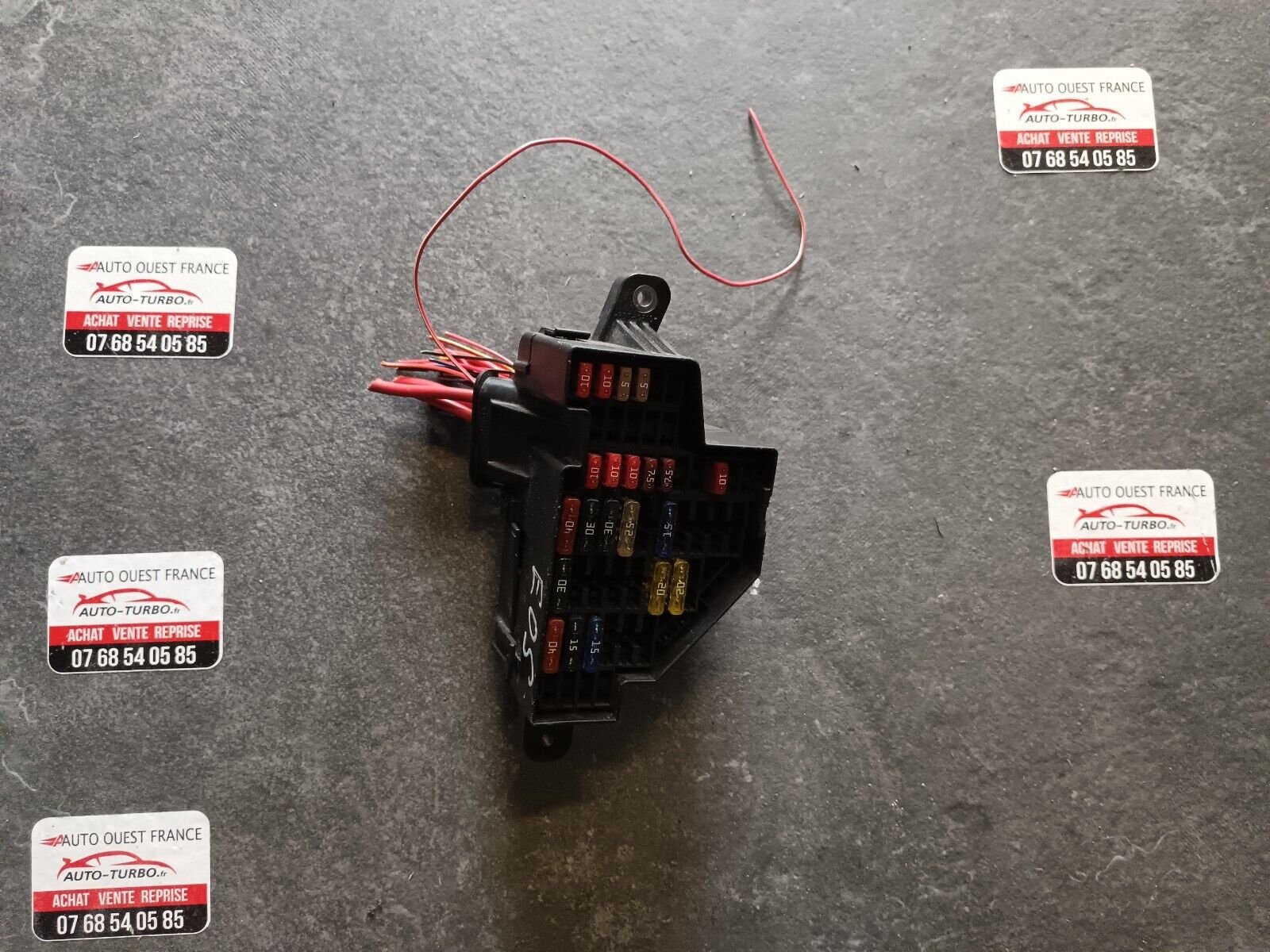 BOITIER FUSIBLES VOLKSWAGEN EOS, SEAT LEON REFERENCE: 1K1941824