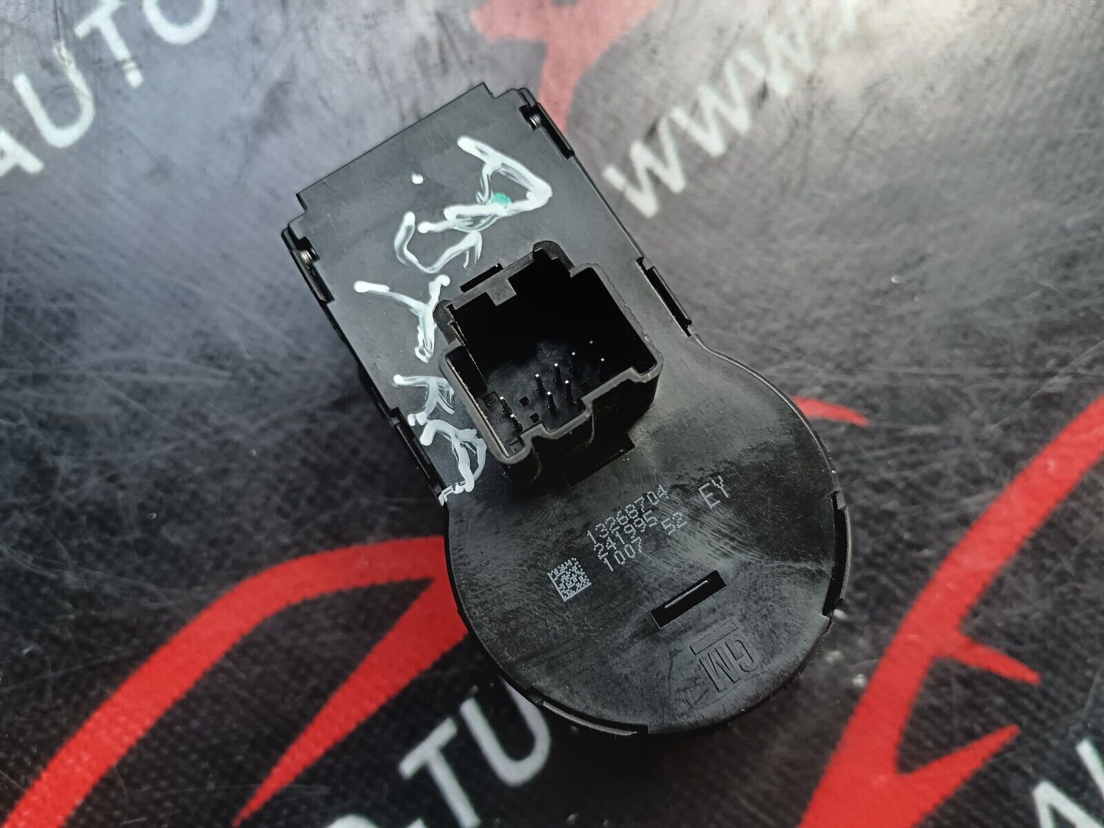 COMMANDE ECLAIRAGE OPEL ASTRA J REFERENCE: 13268704