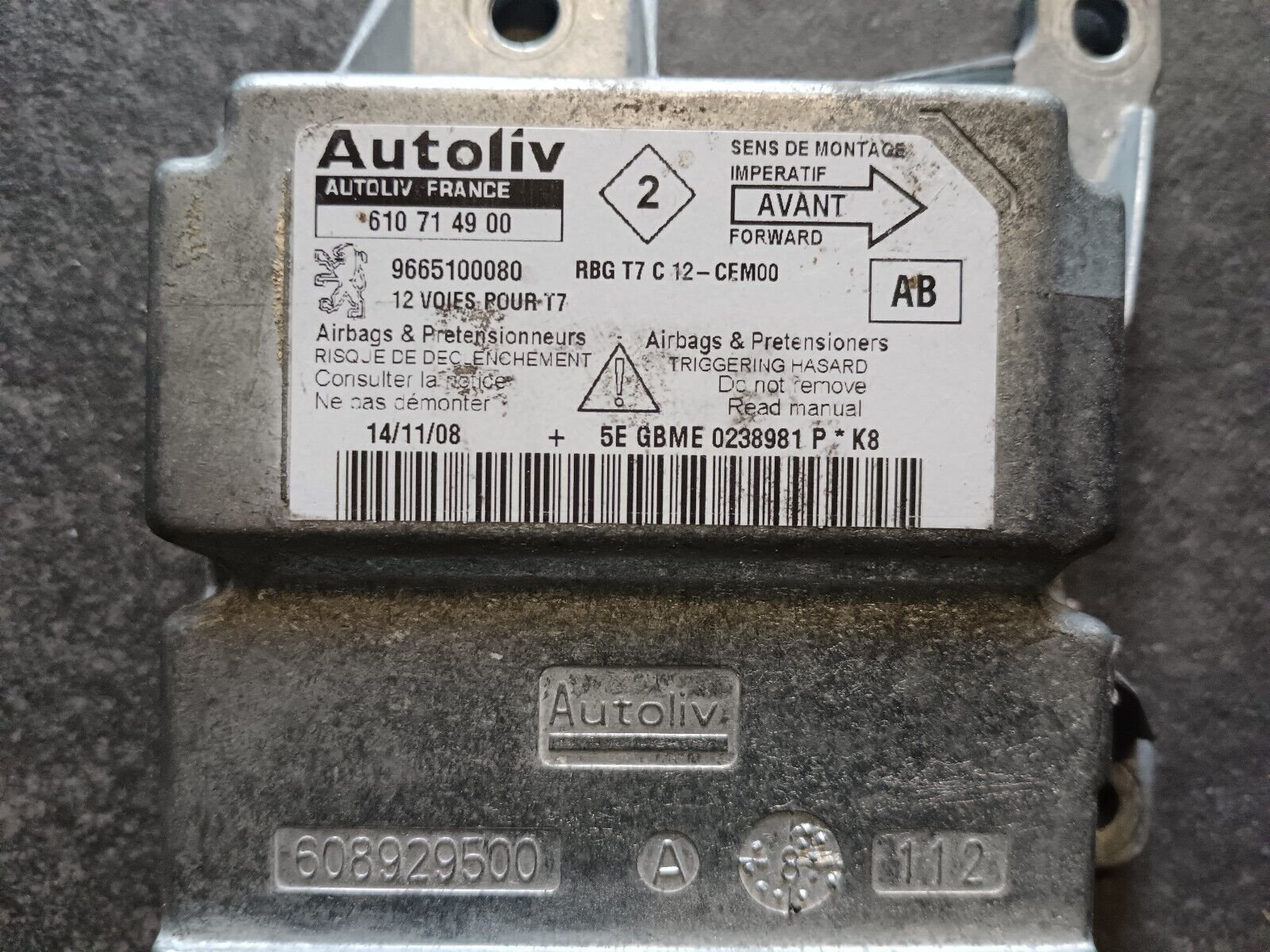 BOITIER CALCULATEUR AIRBAG PSA PEUGEOT 308 REFERENCE: 9665100080