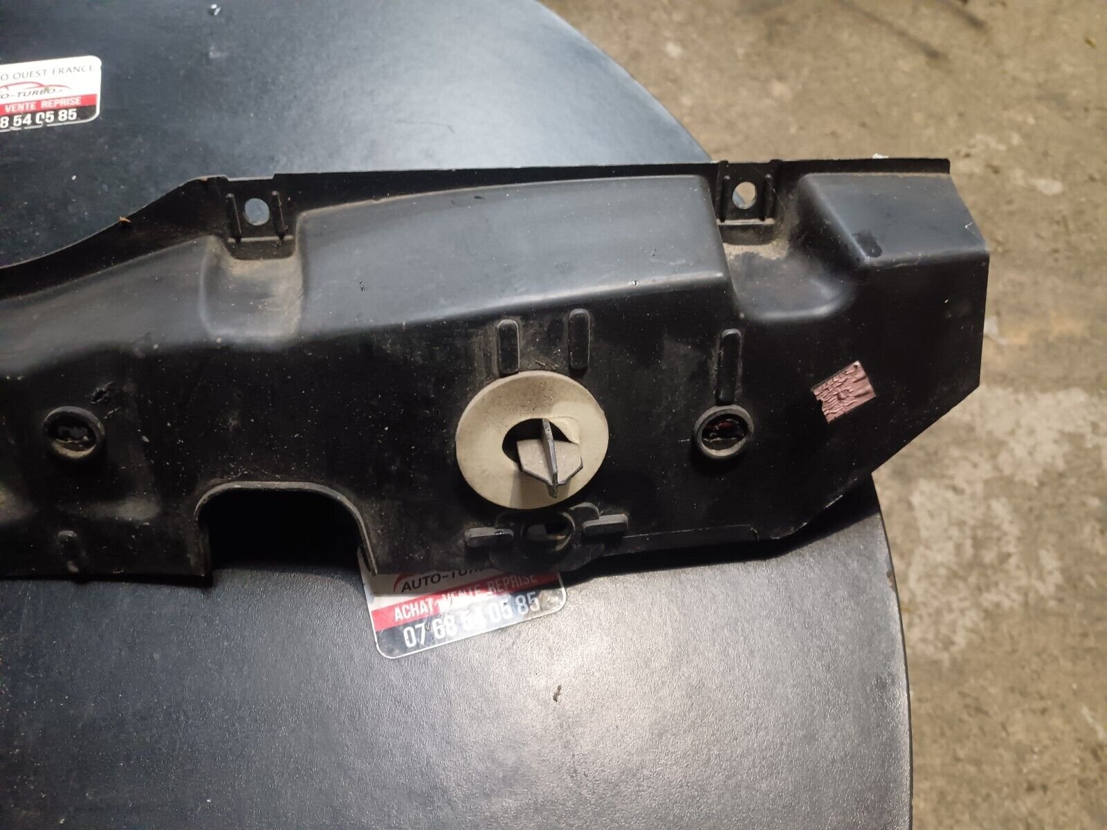 SUPPORT CENTRAL PARE-CHOC ARRIERE RENAULT SCENIC 3 REFERENCE: 850420002