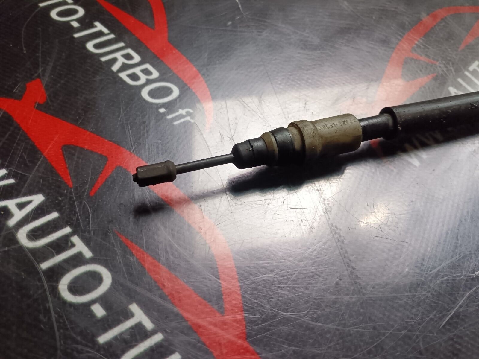 CABLE DE FREIN A MAIN PEUGEOT 2008 1.6eHDI 96CH REFERENCE: 9802570580