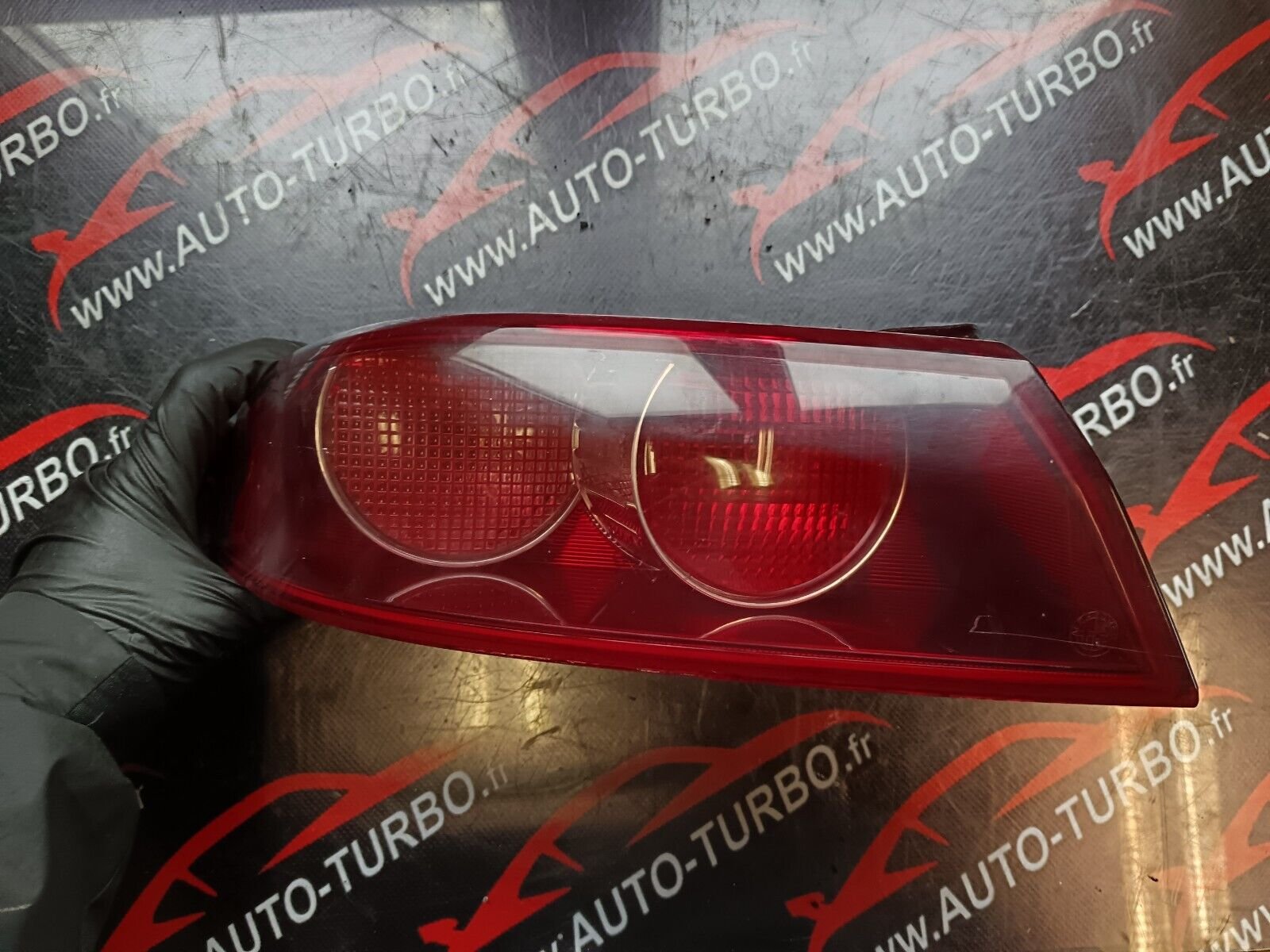 FEU ARRIERE GAUCHE ALFA ROMEO 159 REFERENCE: 60691365