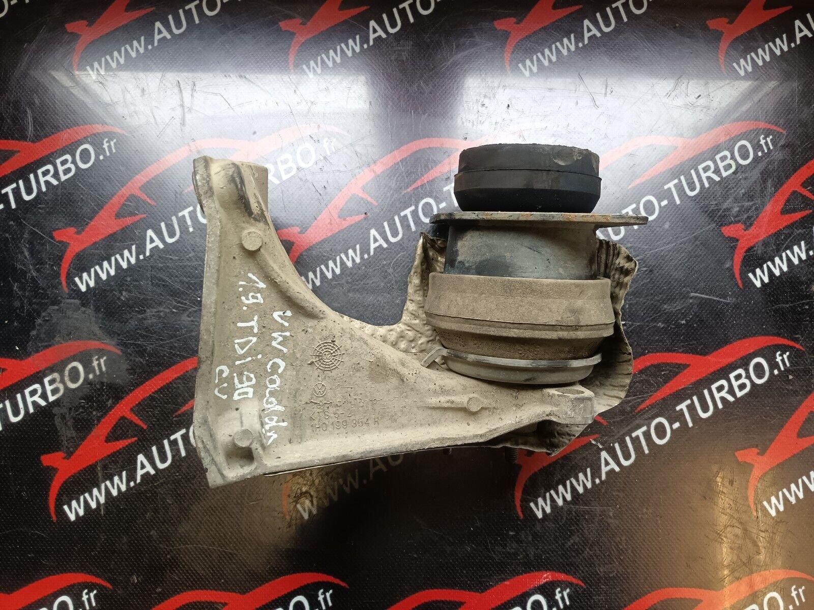 SUPPORT MOTEUR VOLKSWAGEN GOLF V 1.9 TDI 1H0199354H