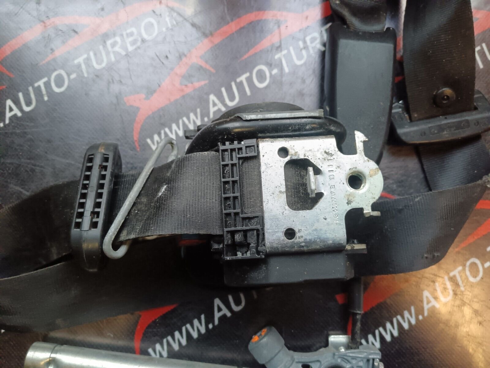 CEINTURE DE SECURIUTE AVANT GAUCHE  RENAULT SCENIC 3 REFERENCE: 5507746