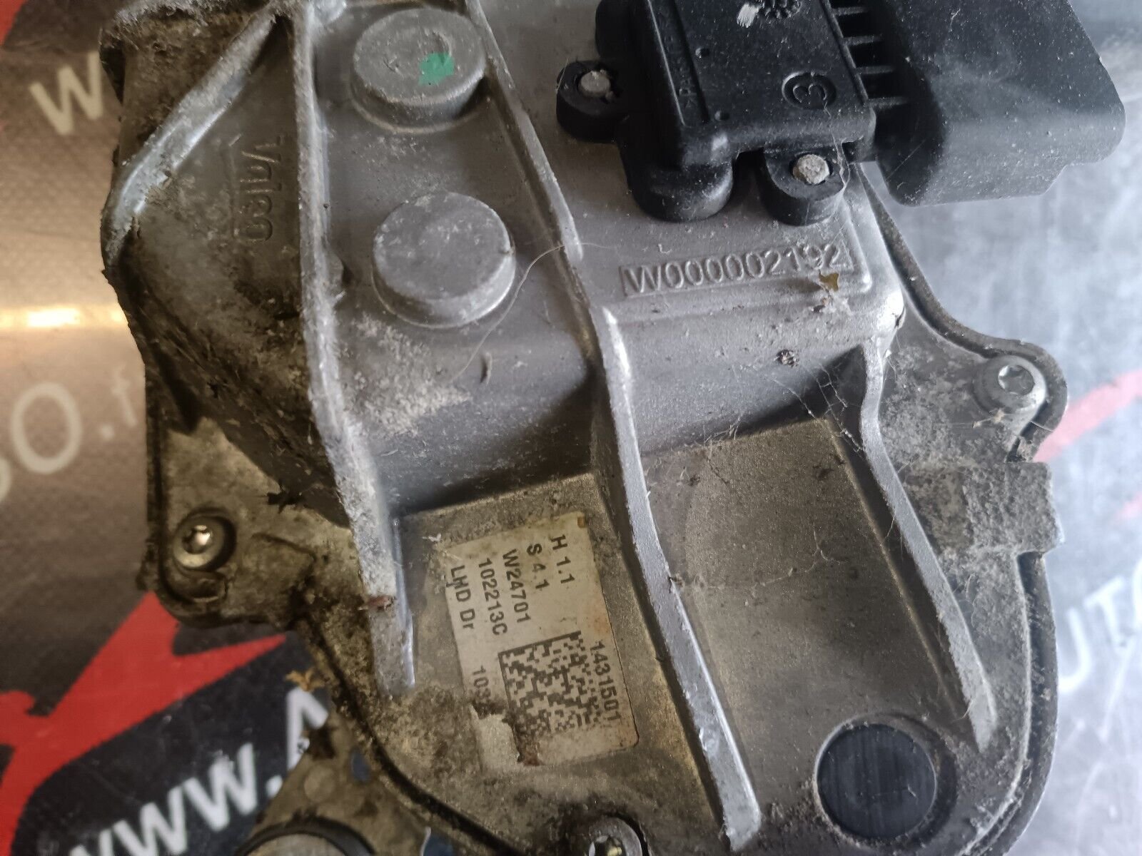 MECHANISME ESSUIE GLACE AVANT GAUCHRENAULT SCENIC 3 1.5DCI REFERENCE: W000016592