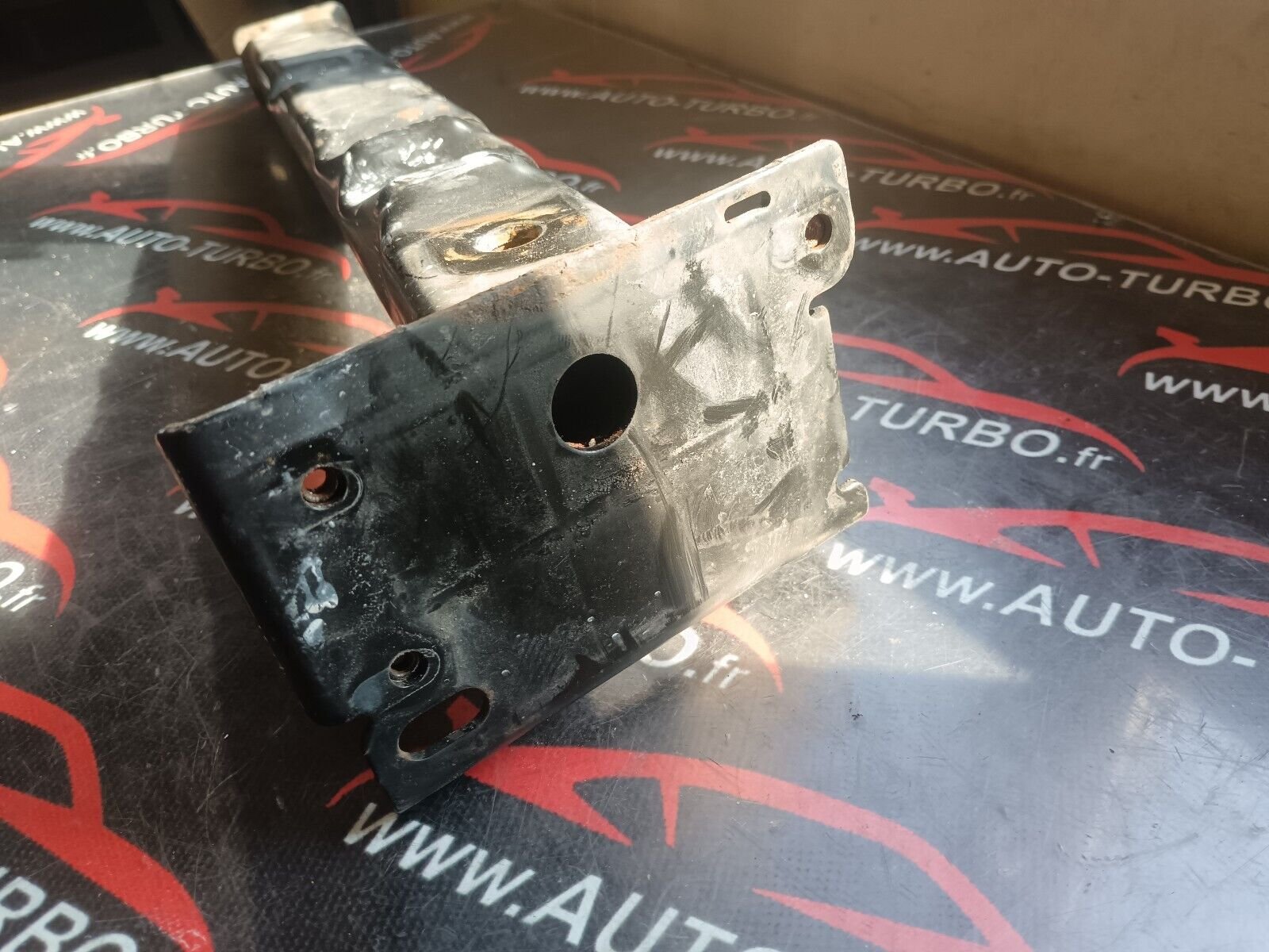 DEMI BERCEAU AVANT GAUCHE CITROEN C4