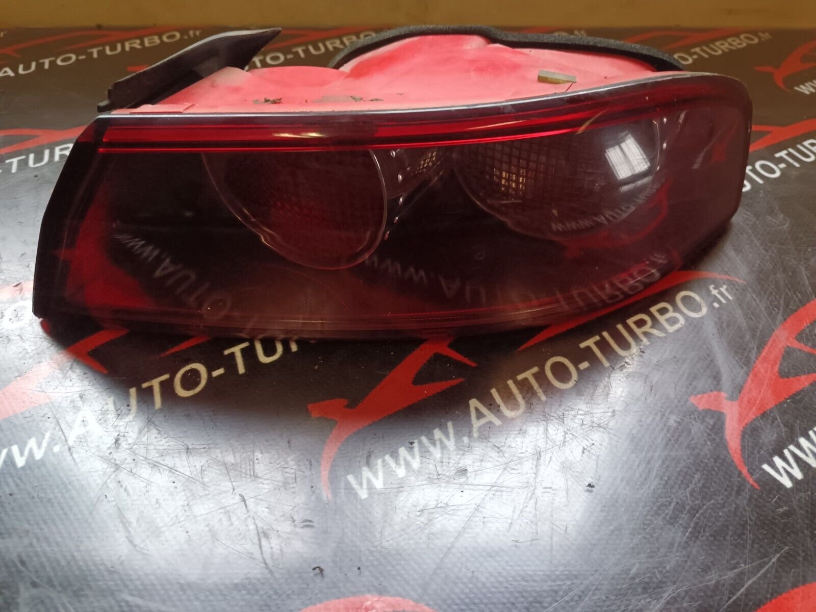 FEU ARRIERE DROIT ALFA ROMEO 159 REFERENCE: 60691363