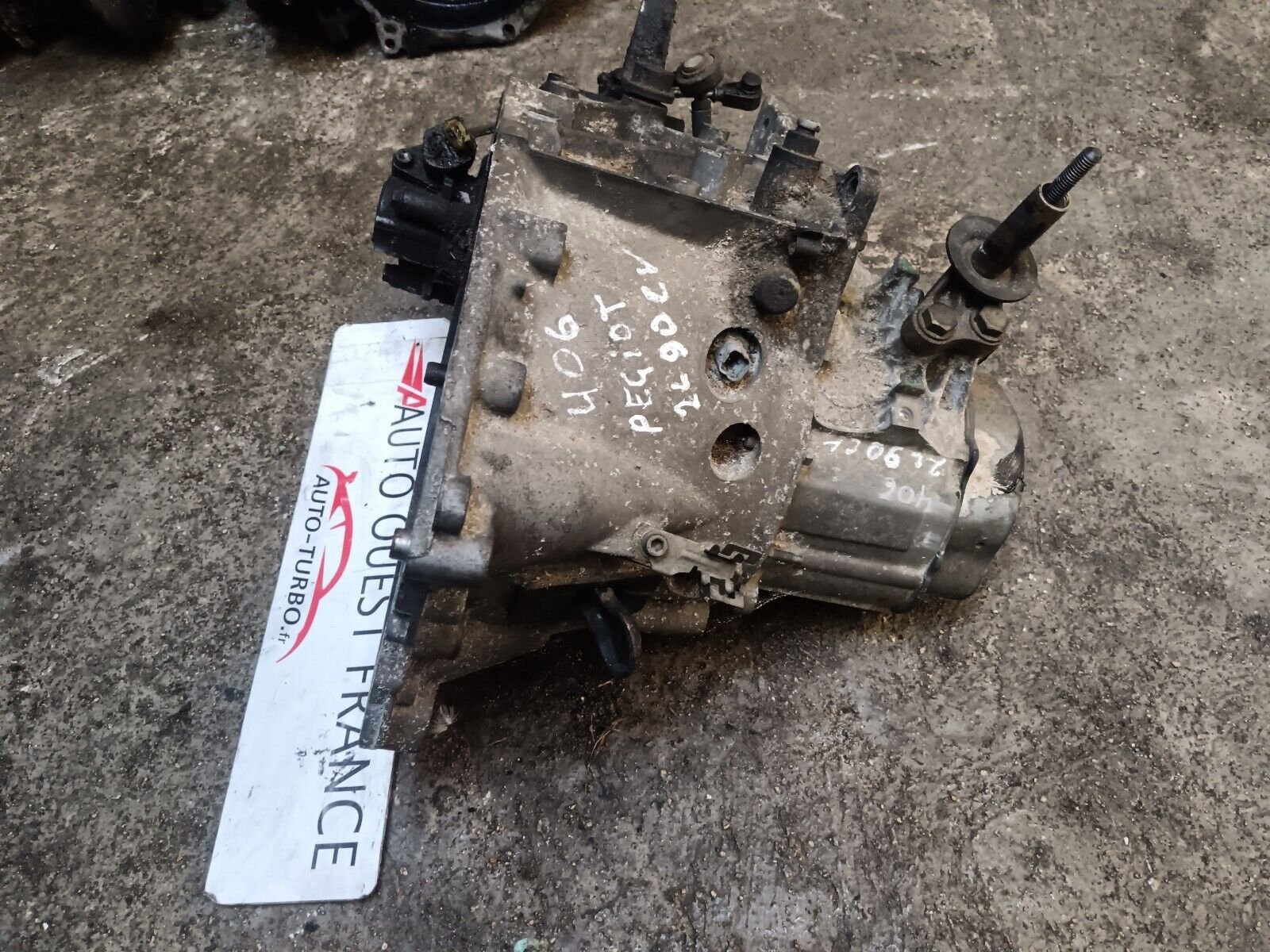 BOITE DE VITESSES PEUGEOT 406 2.0HDI 90CH REFERENCE: 13GN2