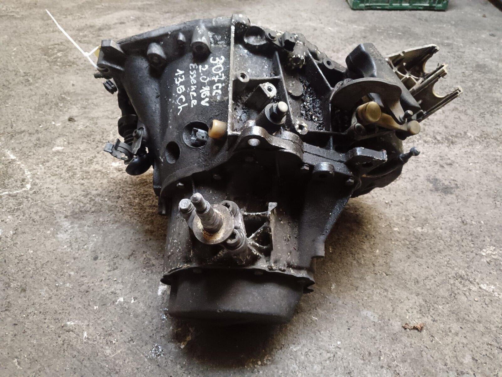 BOITE DE VITESSES 307cc  2.0 16V ESSENCE REFERENCE: 309610