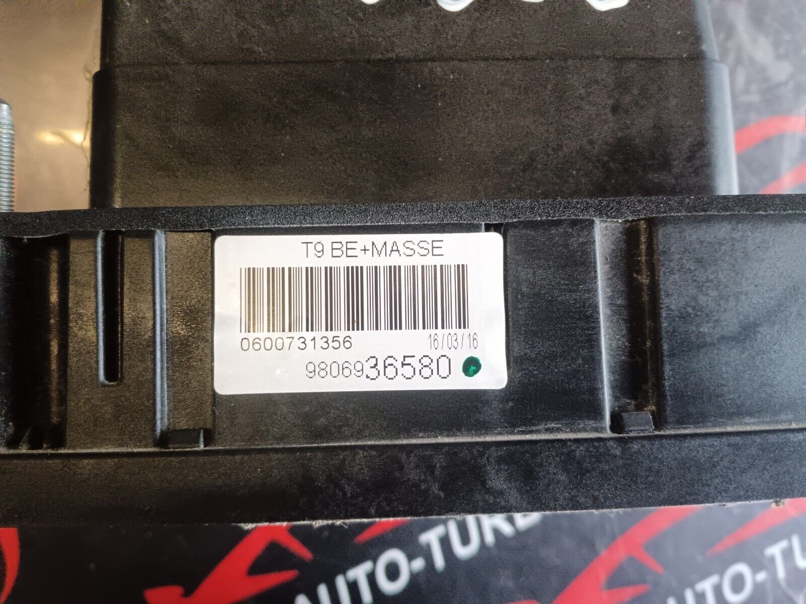 LEVIER DE VITESSE PEUGEOT 308SW 2 REFERENCE: 9806936580