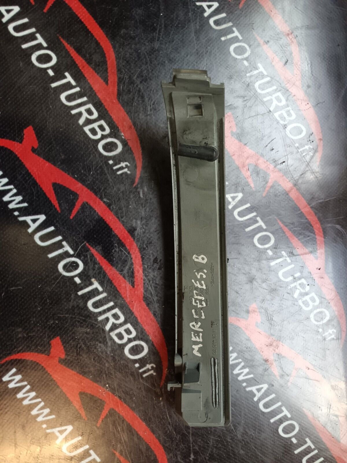 FEU GAUCHE MERCEDES CLASSE B REFERENCE: A3148539