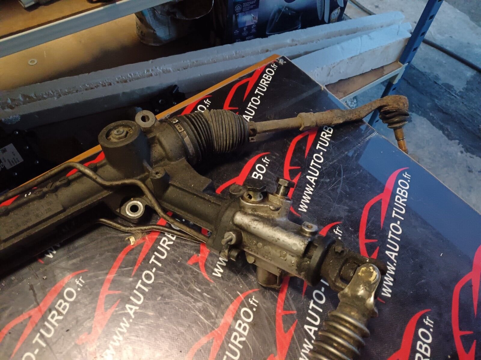 CREMAILLERE DE DIRECTION ASSISTE BMW 525 E60 REFERENCE: 7853501233