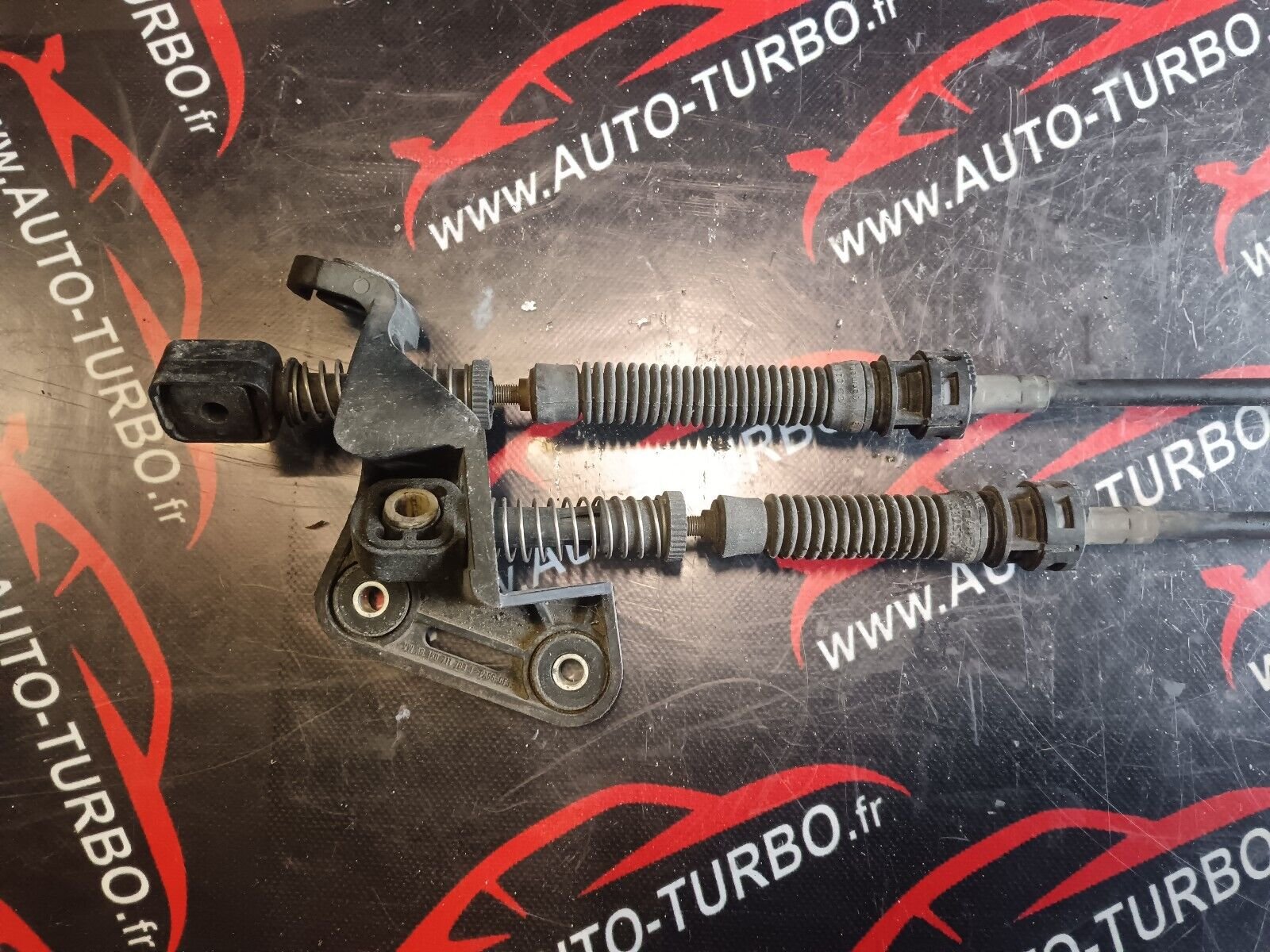 LEVIER DE VITESSE VOLKSWAGEN EOS REFERENCE : 1K0711061B